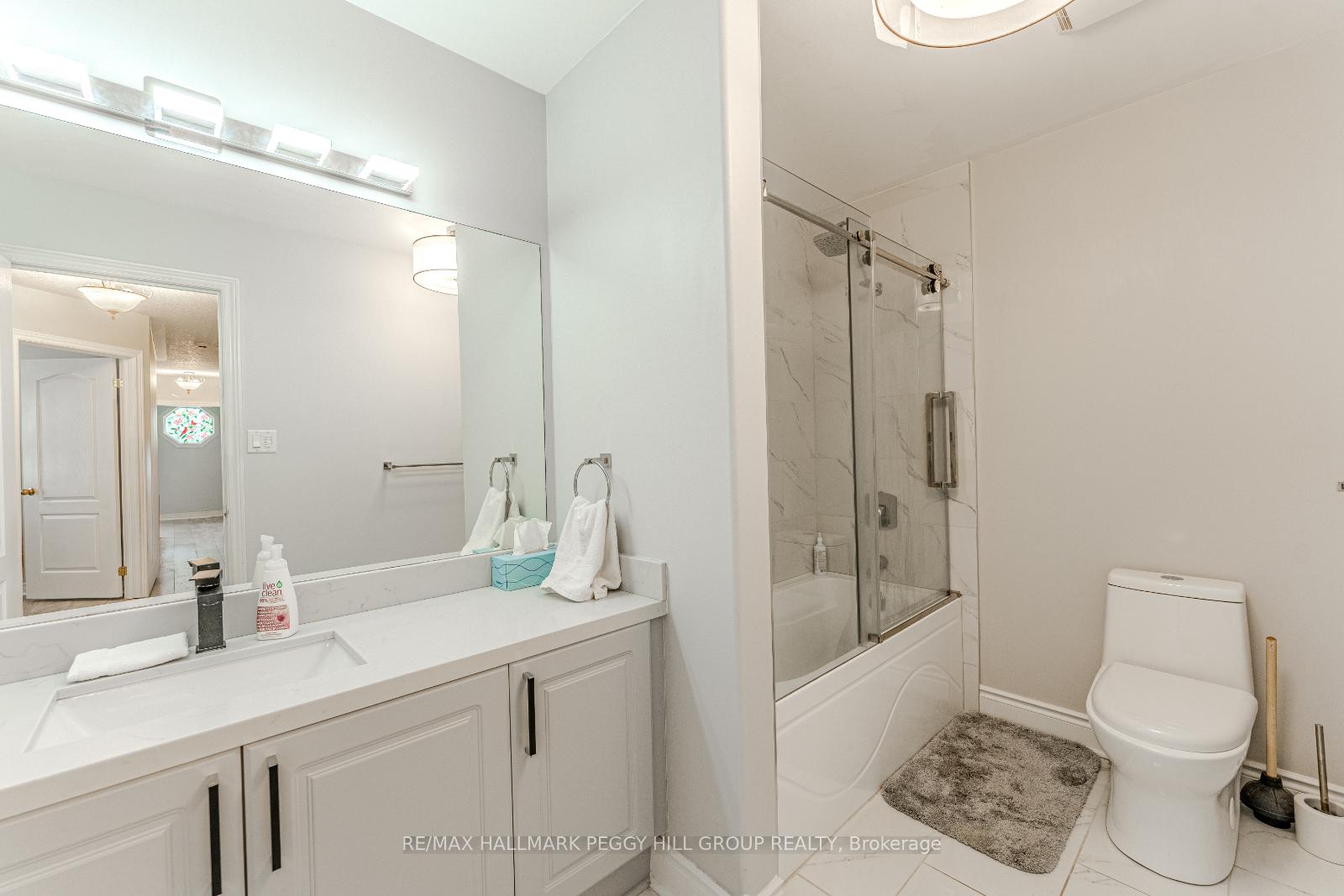 Photo 14 of 35 Birkhall Place, Barrie, Innis-Shore — HOMEH