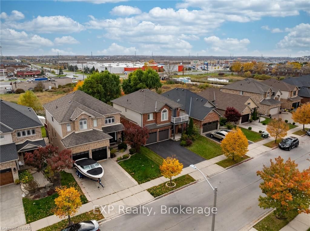 Photo 39 of 119 Candlewood Drive, Hamilton, Stoney Creek Mountain — HOMEH