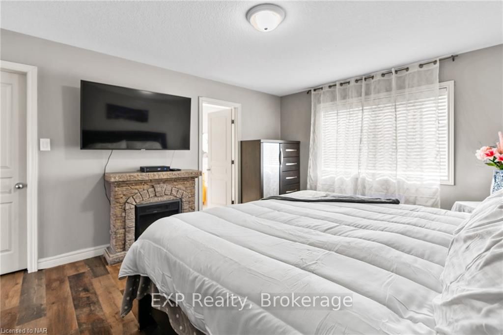 Photo 23 of 119 Candlewood Drive, Hamilton, Stoney Creek Mountain — HOMEH