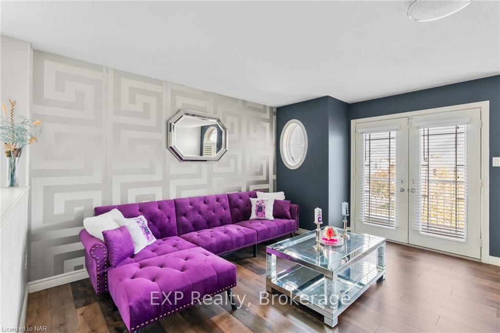 Photo 18 of 119 Candlewood Drive, Hamilton, Stoney Creek Mountain — HOMEH