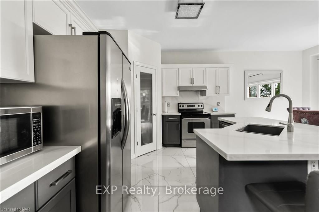 Photo 11 of 119 Candlewood Drive, Hamilton, Stoney Creek Mountain — HOMEH