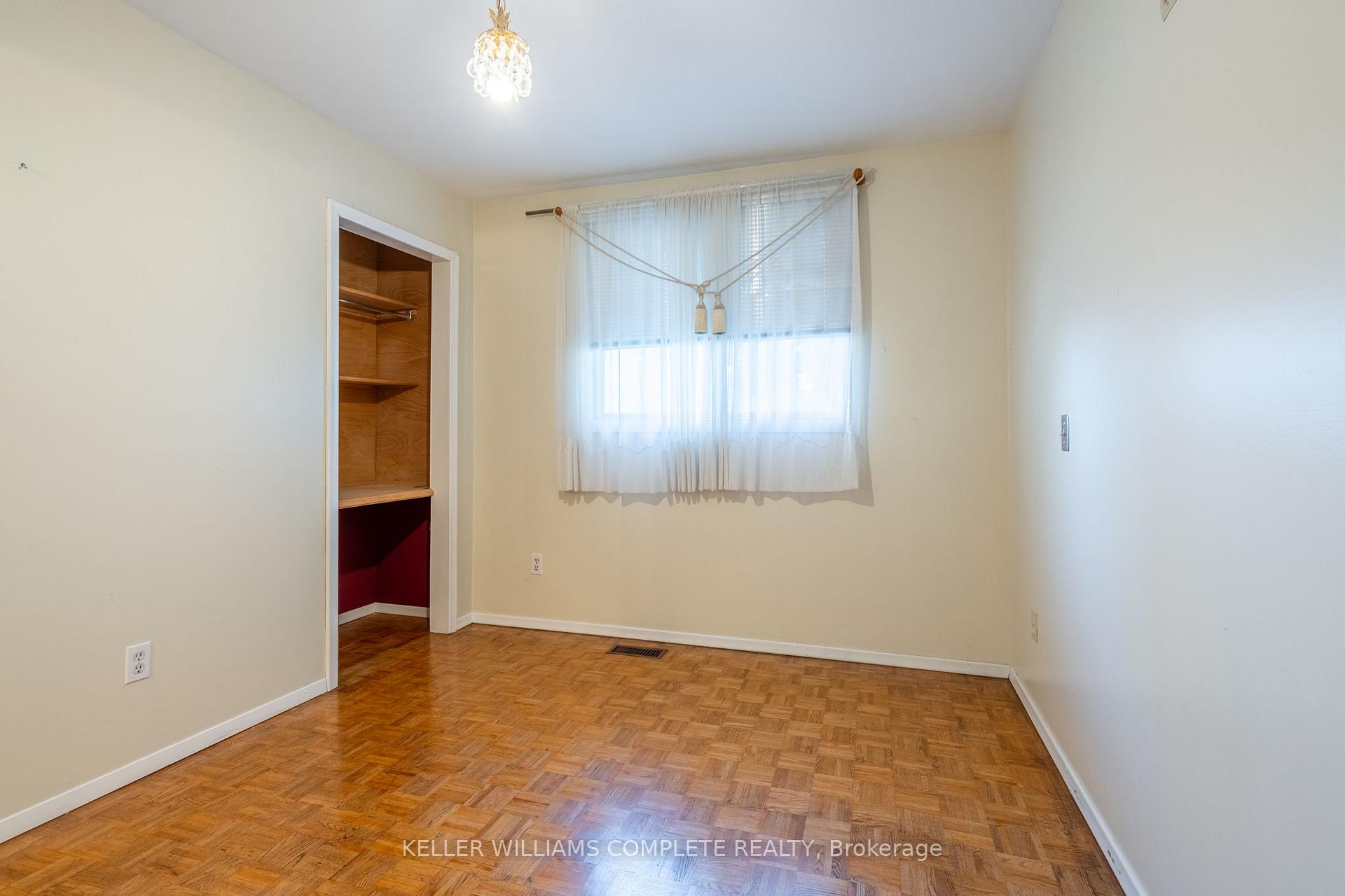 Photo 13 of 160 Gardiner Drive, Hamilton, Gilkson — HOMEH