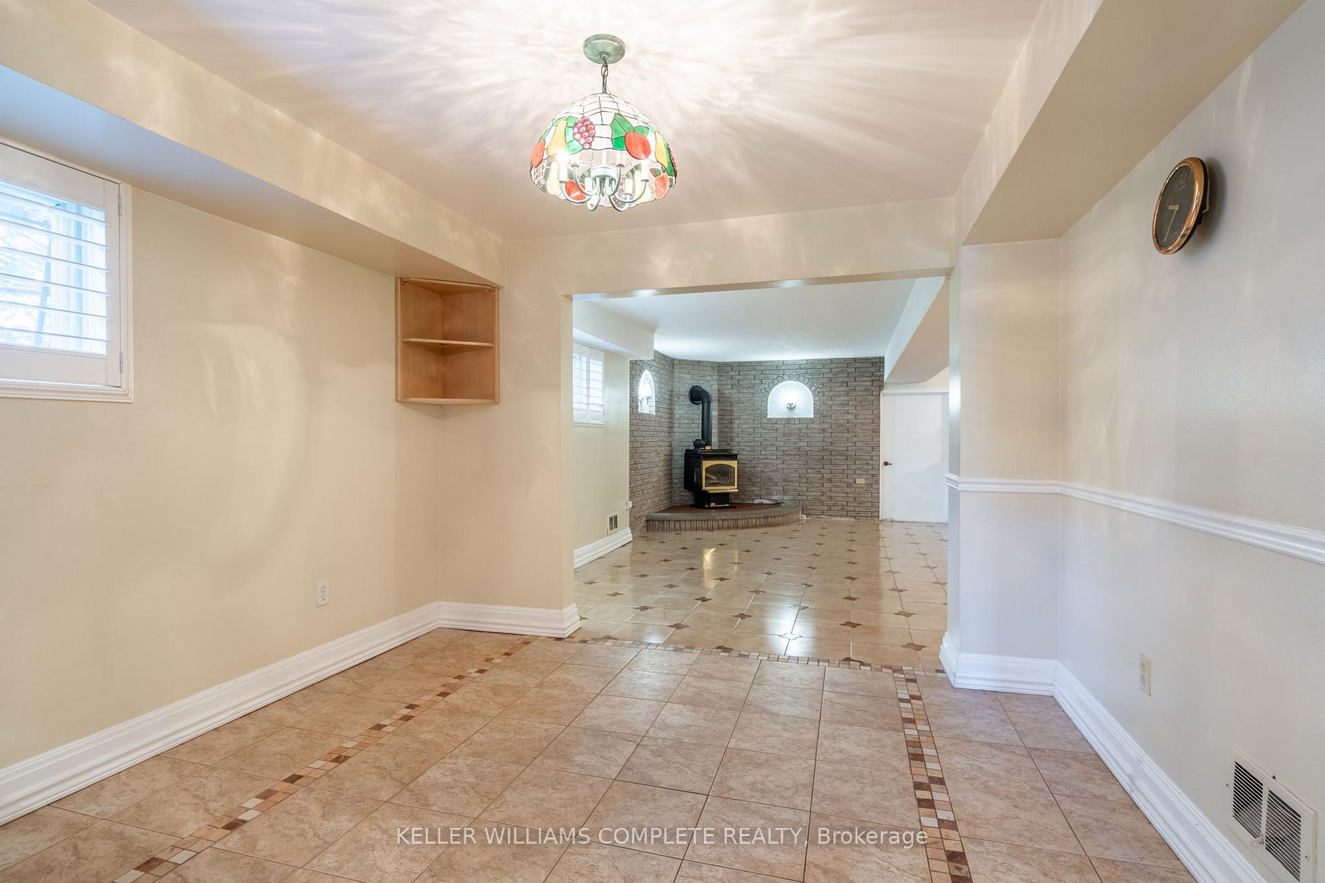 Photo 27 of 160 Gardiner Drive, Hamilton, Gilkson — HOMEH