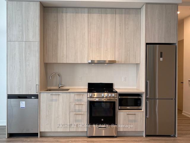 Photo 5 of Unit 617, 195 Commerce Street, Vaughan, Vaughan Corporate Centre — HOMEH