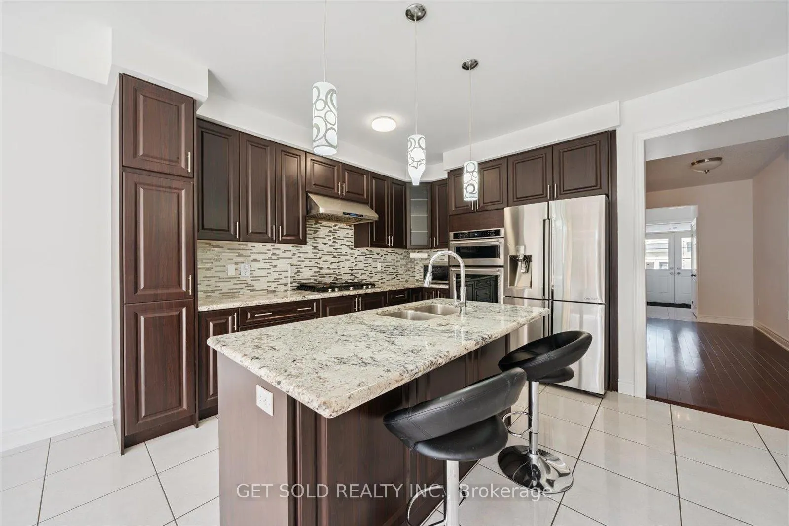 Photo 8 of 49 Blackberry Valley Crescent, Caledon, Rural Caledon — HOMEH
