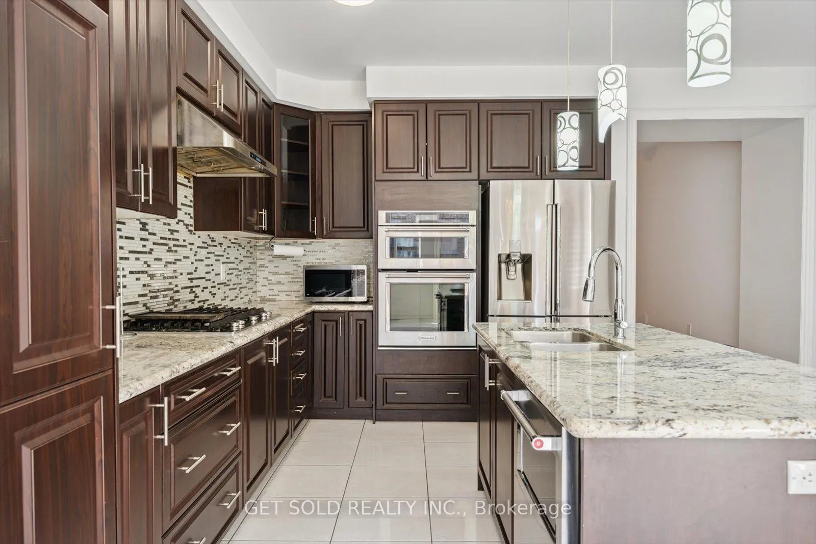 Photo 9 of 49 Blackberry Valley Crescent, Caledon, Rural Caledon — HOMEH