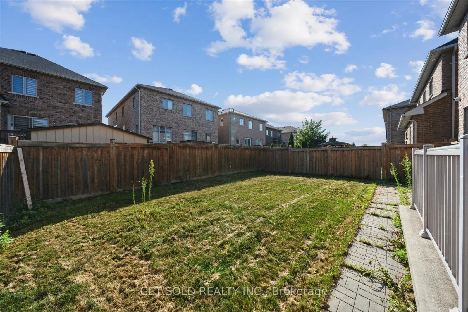 Photo 22 of 49 Blackberry Valley Crescent, Caledon, Rural Caledon — HOMEH