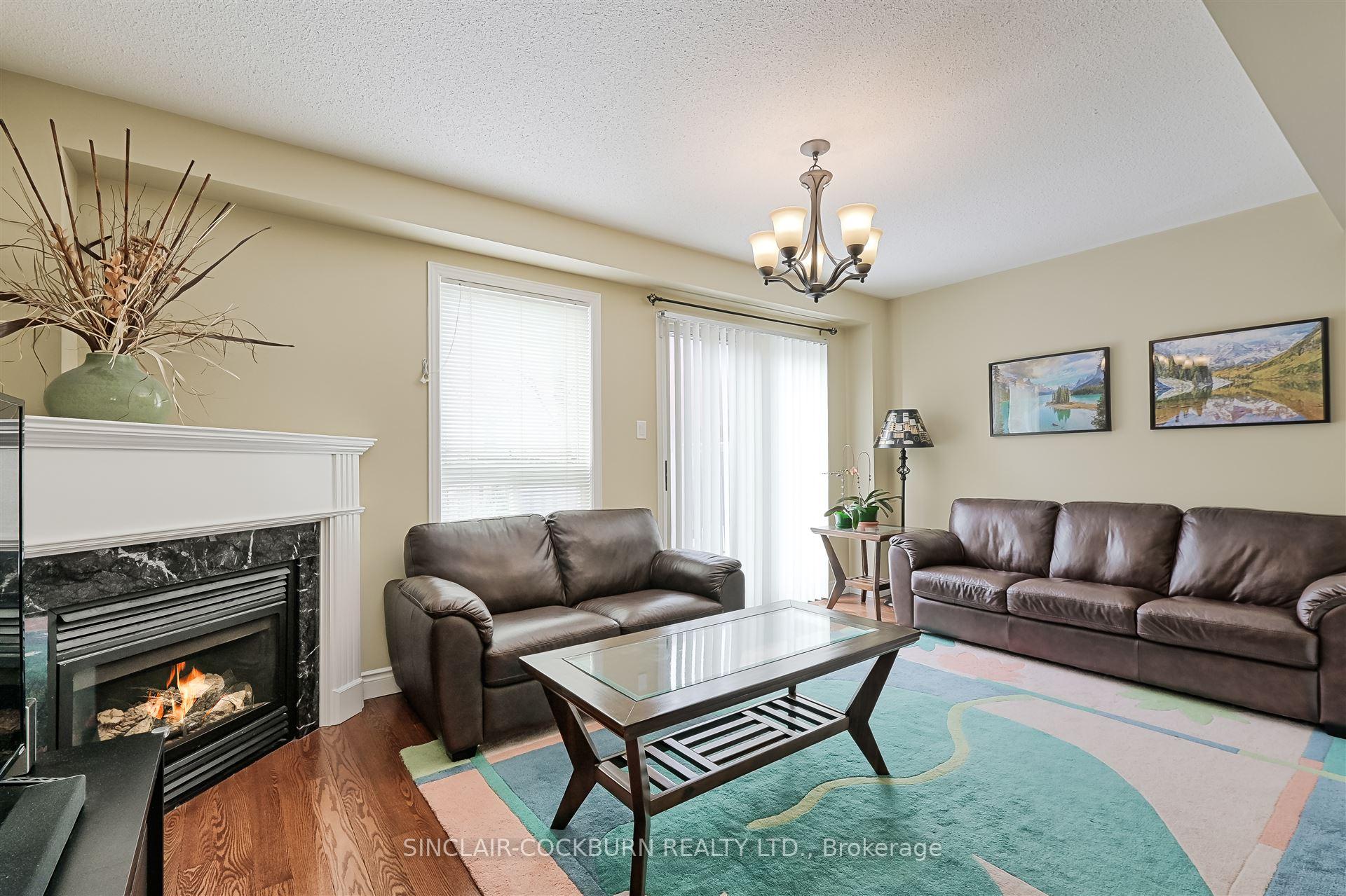 Photo 7 of 26 McNally Way, Aurora, Bayview Northeast — HOMEH