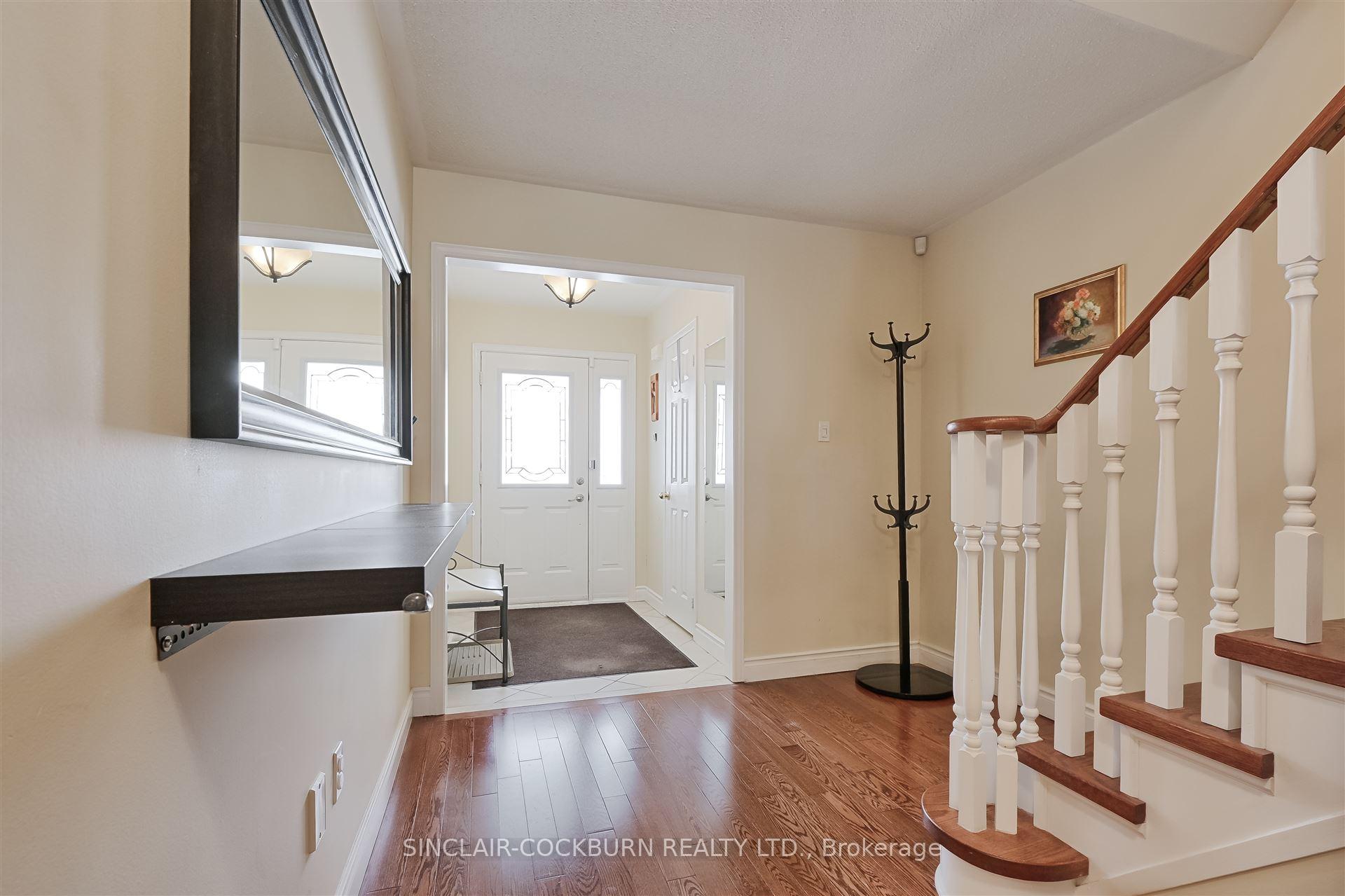 Photo 6 of 26 McNally Way, Aurora, Bayview Northeast — HOMEH