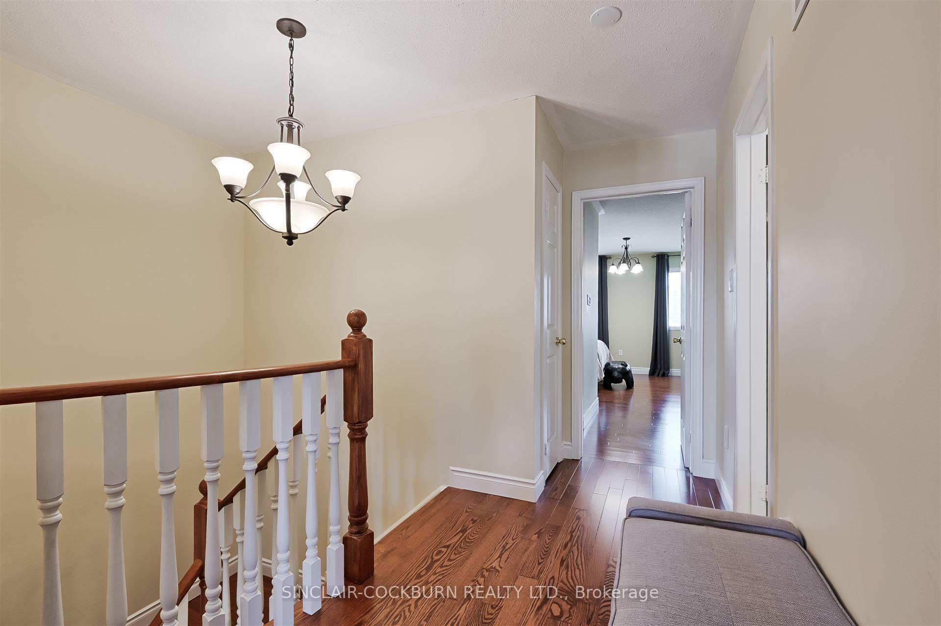Photo 9 of 26 McNally Way, Aurora, Bayview Northeast — HOMEH
