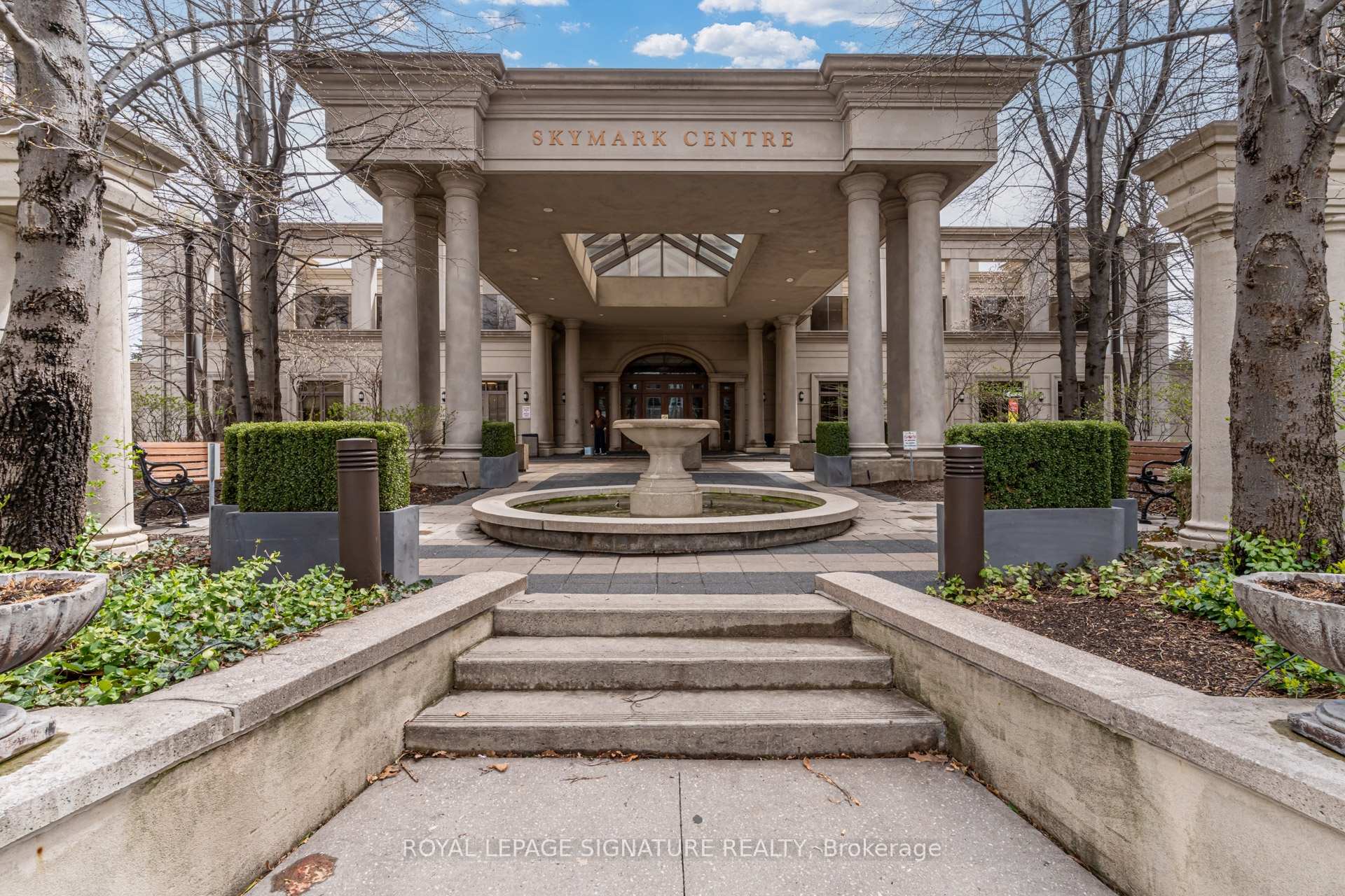 Front of Unit 1819, 80 Harrison Garden Boulevard