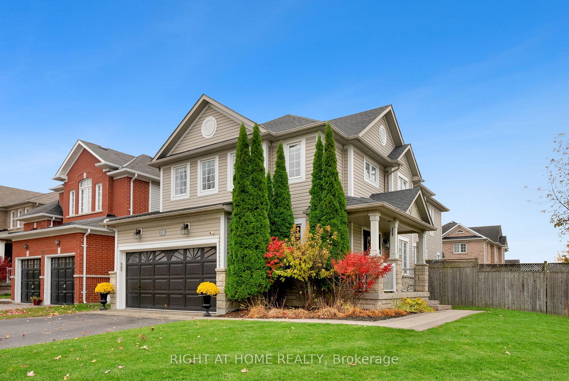 Photo 3 of 158 Dadson Drive, Clarington, Bowmanville — HOMEH