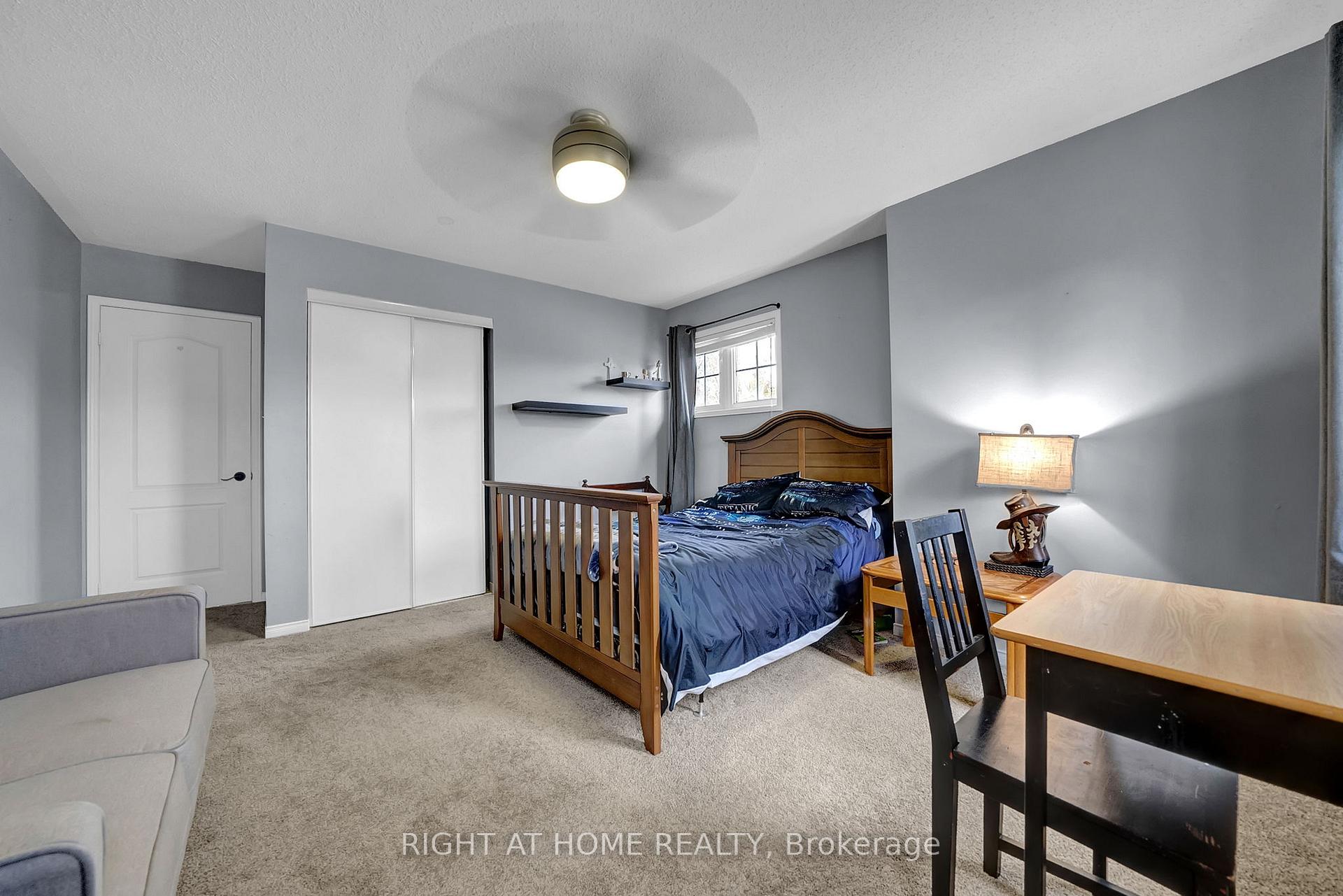 Photo 20 of 158 Dadson Drive, Clarington, Bowmanville — HOMEH