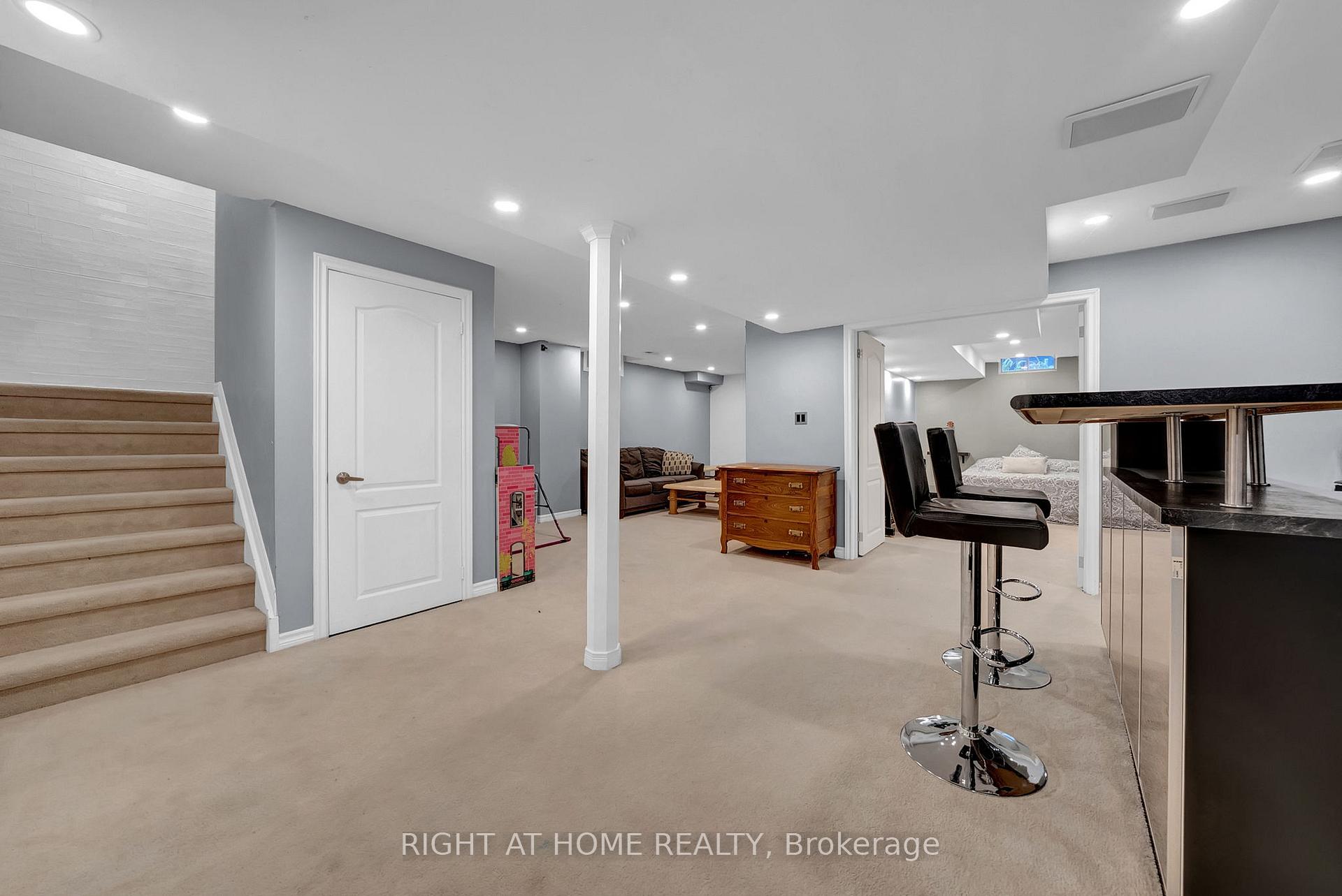 Photo 29 of 158 Dadson Drive, Clarington, Bowmanville — HOMEH