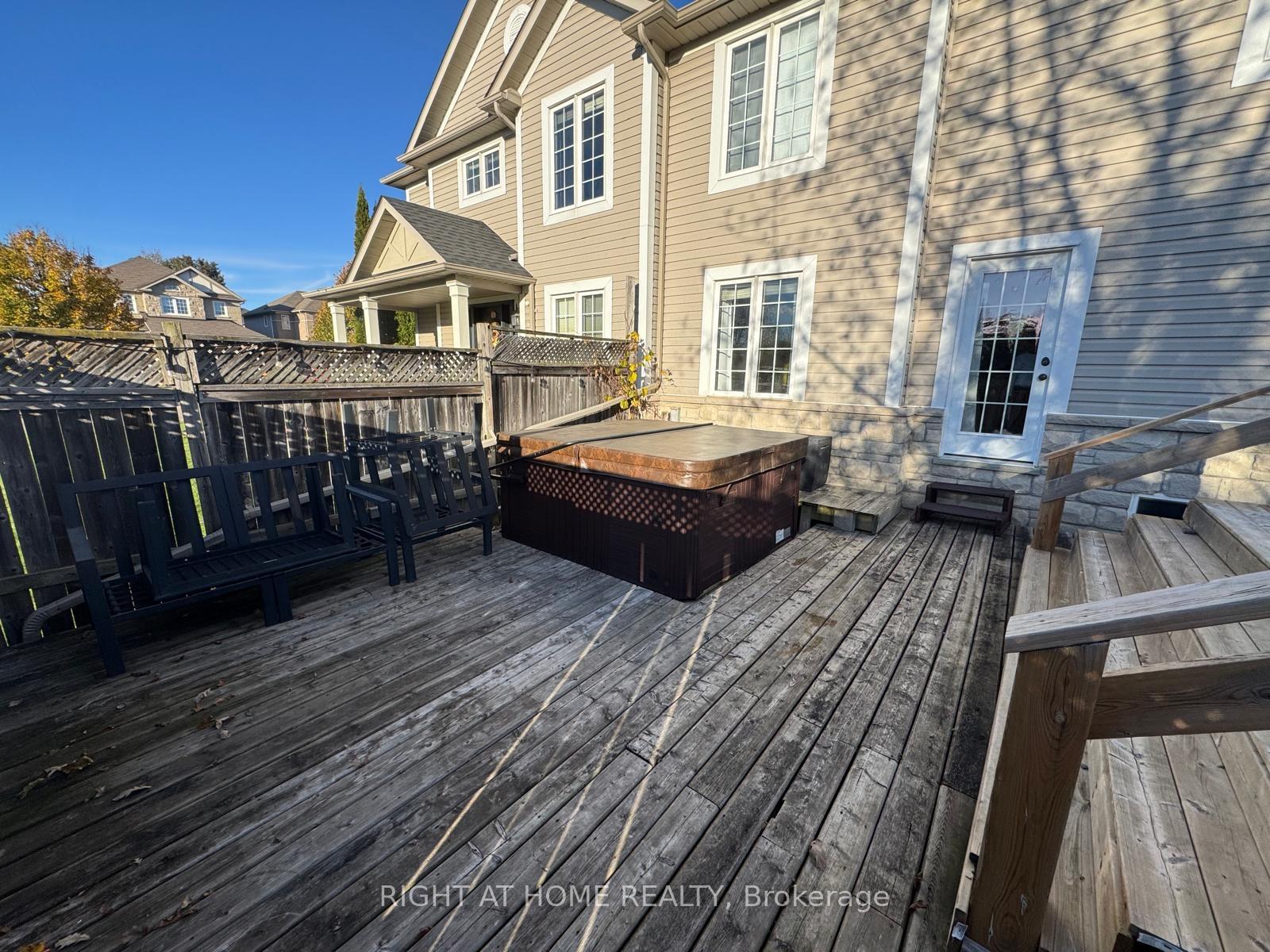 Photo 33 of 158 Dadson Drive, Clarington, Bowmanville — HOMEH