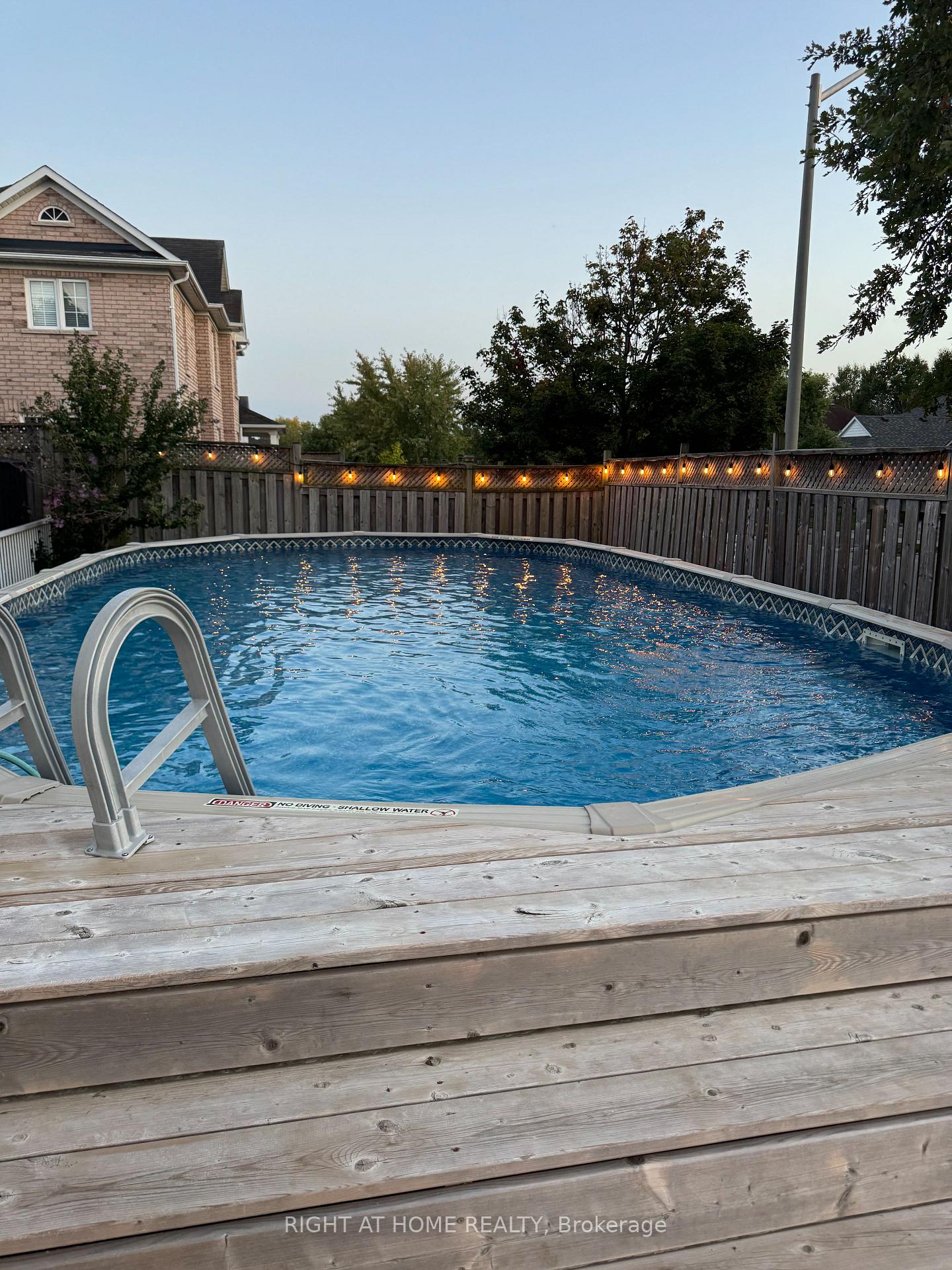 Photo 40 of 158 Dadson Drive, Clarington, Bowmanville — HOMEH
