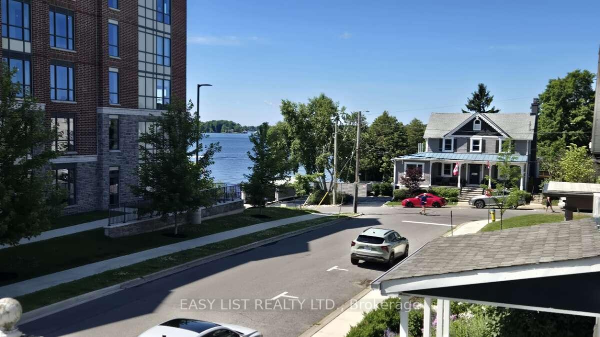 Photo 3 of 124 South Street, Gananoque — HOMEH