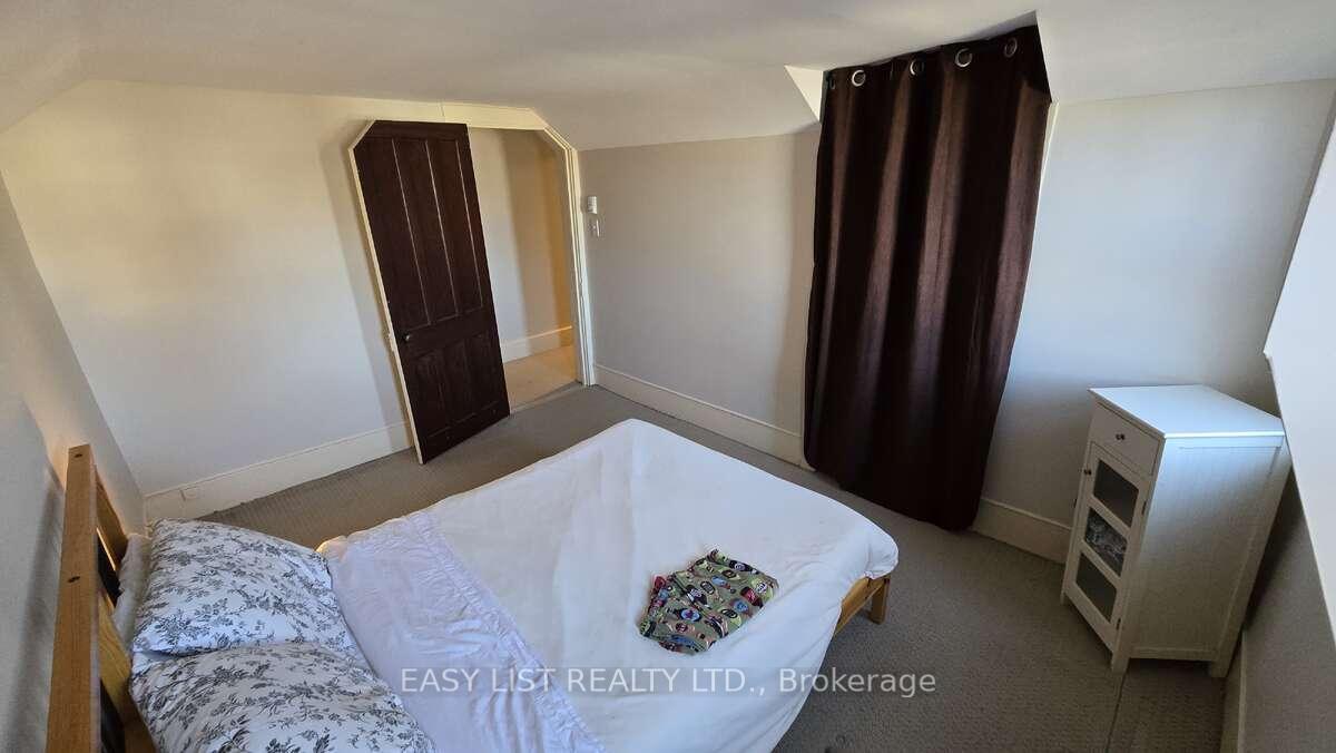 Photo 21 of 124 South Street, Gananoque — HOMEH
