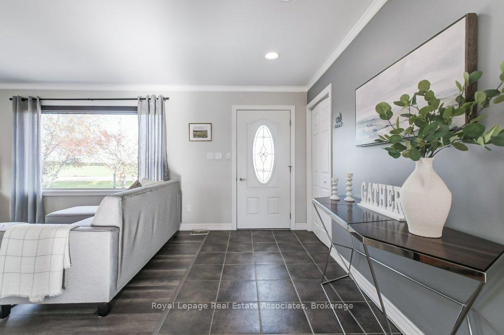 Photo 4 of 6138 Trafalgar Road, Erin, Rural Erin — HOMEH