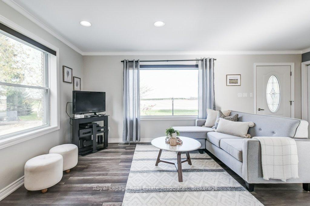 Photo 12 of 6138 Trafalgar Road, Erin, Rural Erin — HOMEH