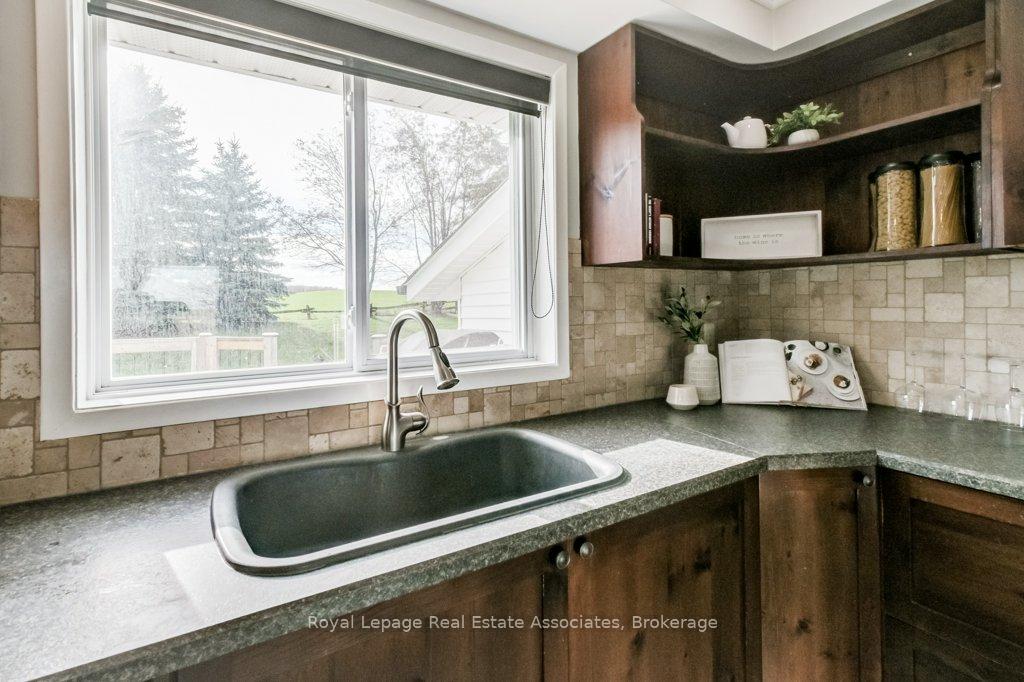 Photo 17 of 6138 Trafalgar Road, Erin, Rural Erin — HOMEH