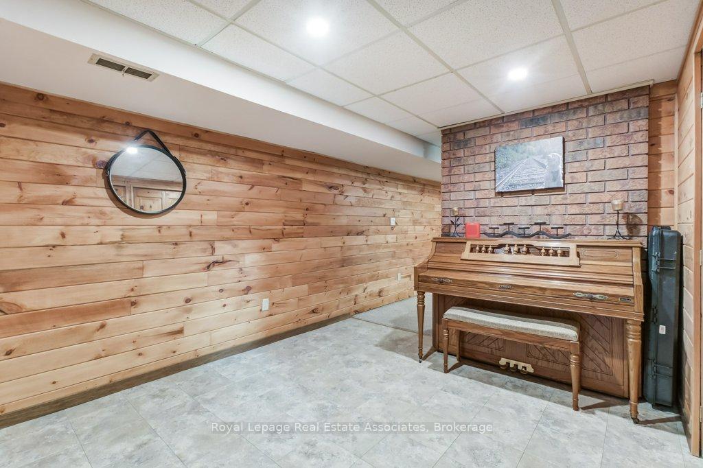 Photo 28 of 6138 Trafalgar Road, Erin, Rural Erin — HOMEH