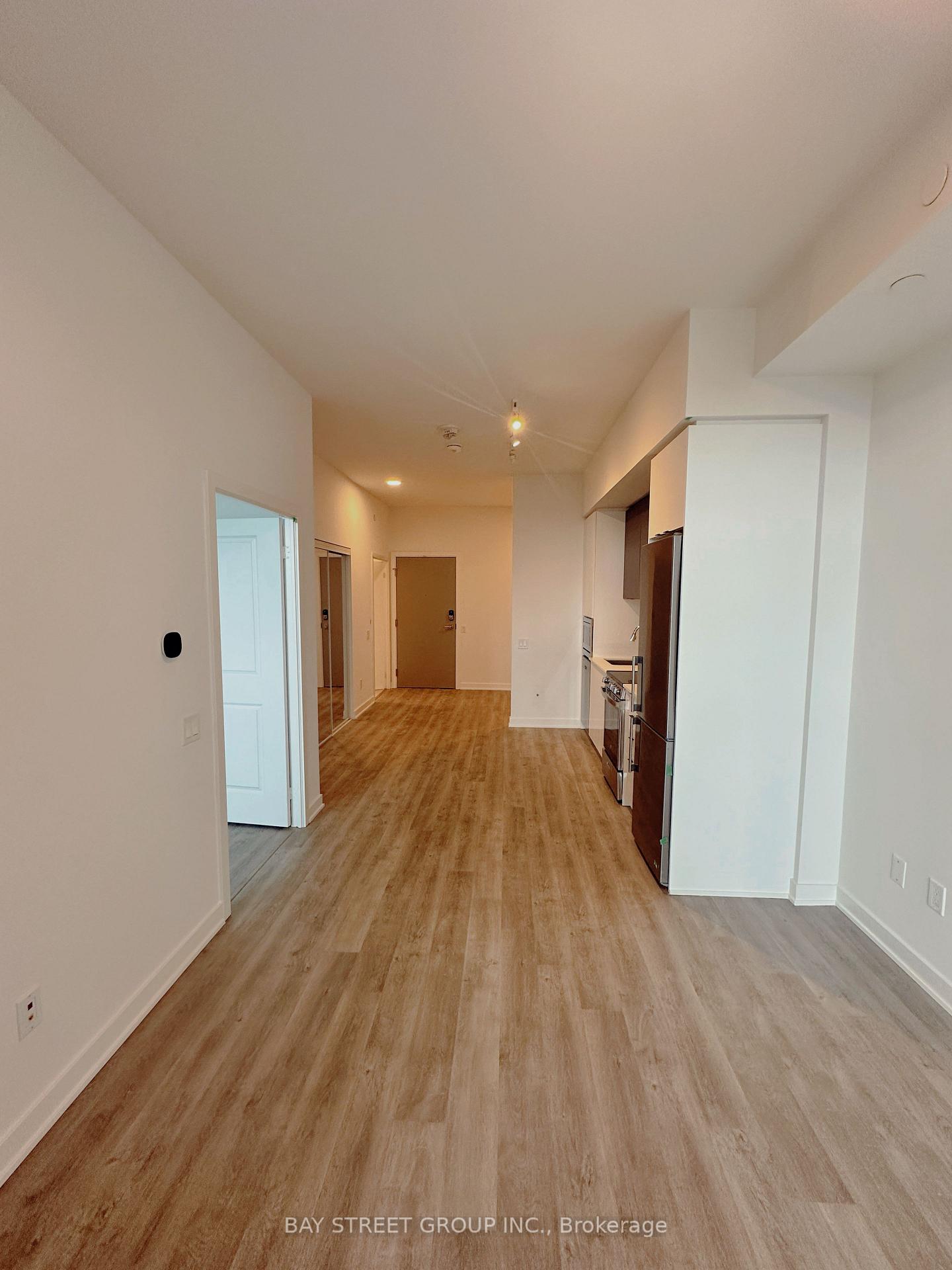 Photo 13 of Unit B2203, 50 Upper Mall Way, Vaughan, Brownridge — HOMEH