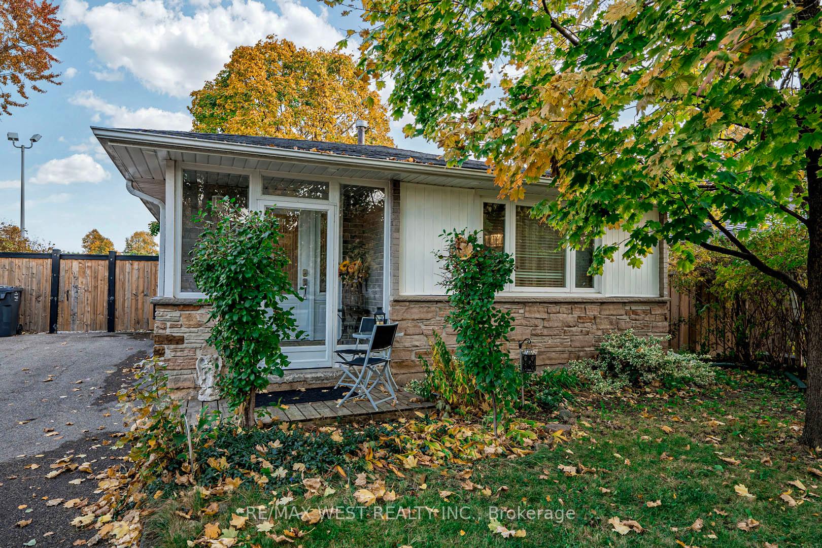 Front of 33 Herkley Drive