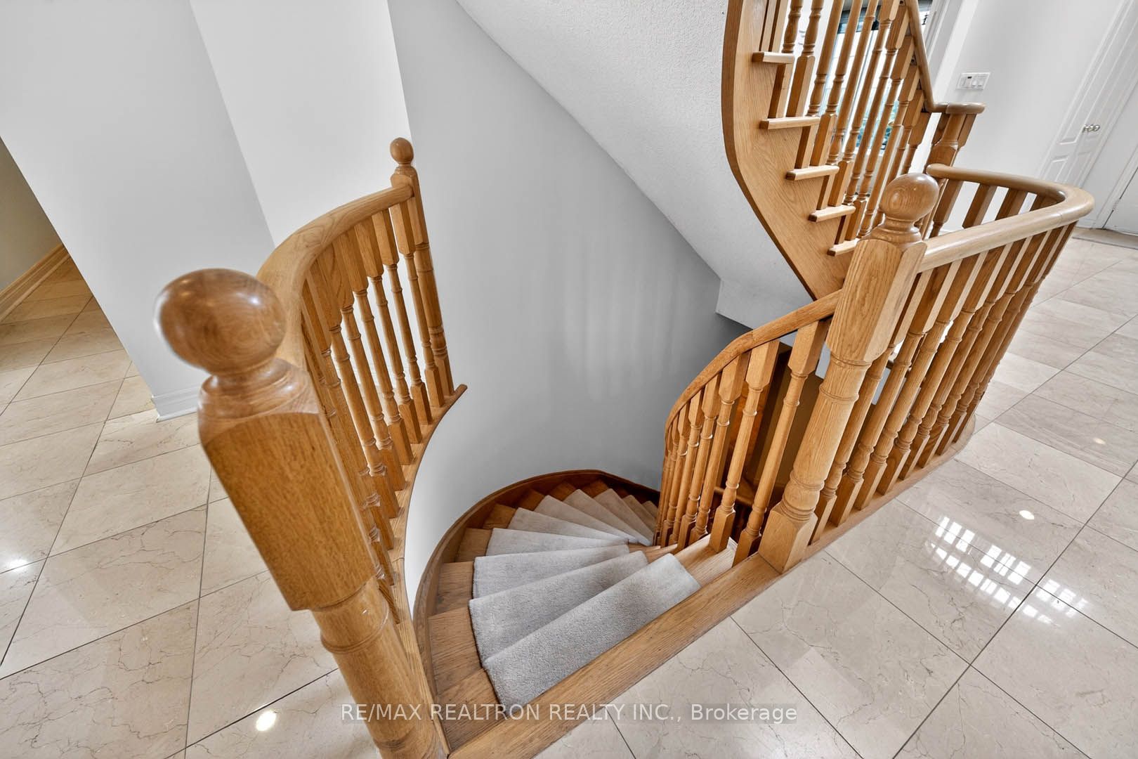 Photo 35 of 385 Calvert Road, Markham, Cachet — HOMEH