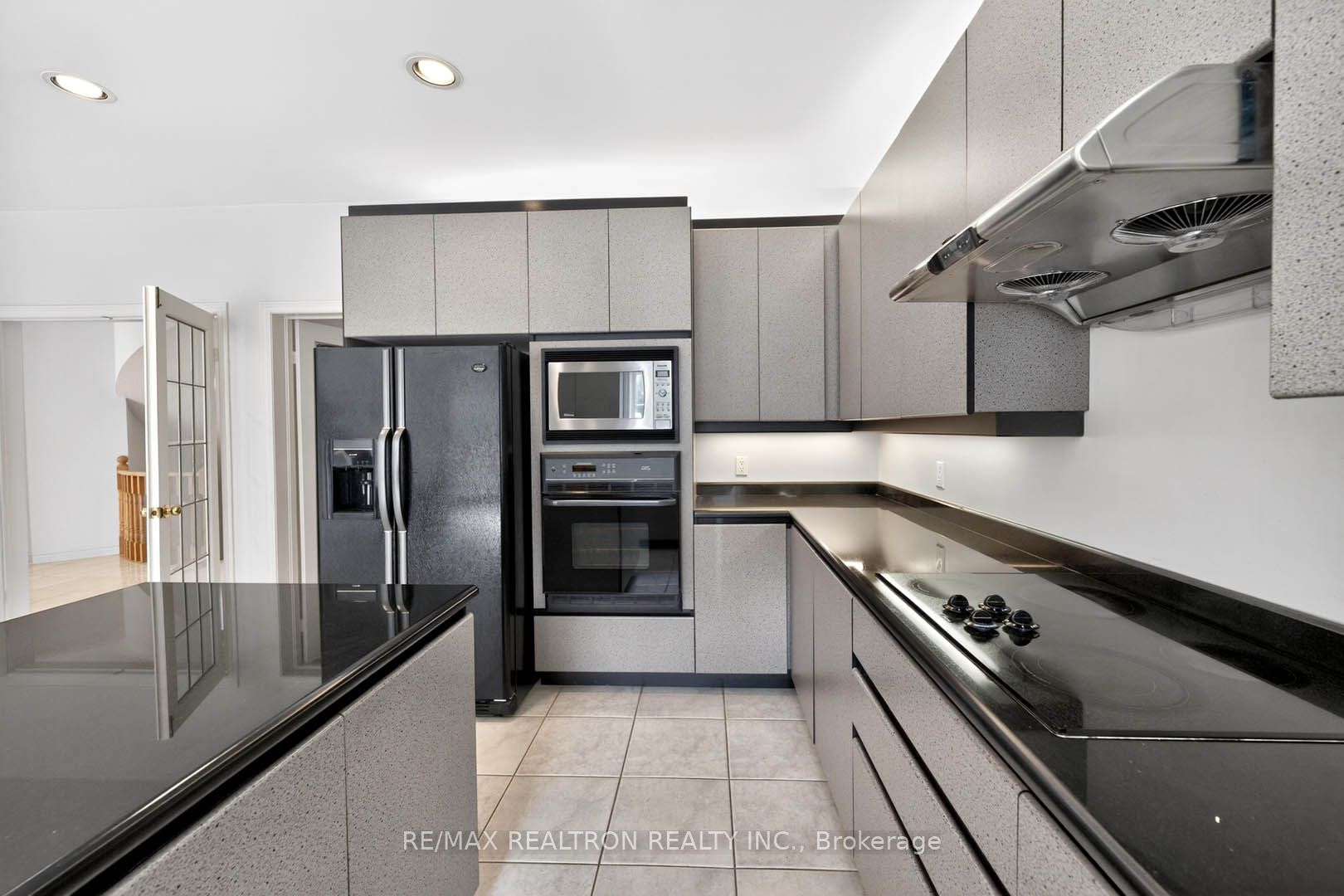 Photo 16 of 385 Calvert Road, Markham, Cachet — HOMEH