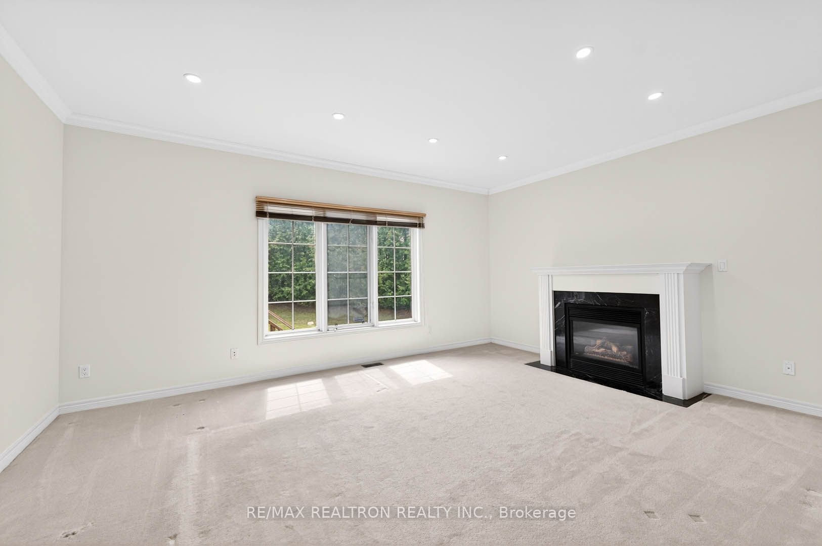 Photo 10 of 385 Calvert Road, Markham, Cachet — HOMEH