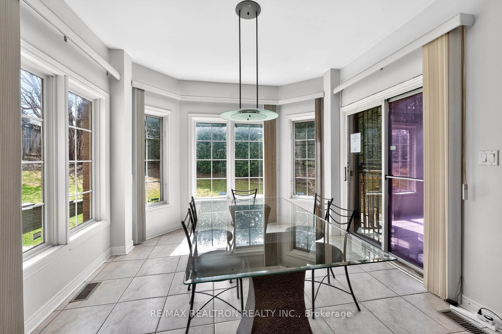 Photo 18 of 385 Calvert Road, Markham, Cachet — HOMEH