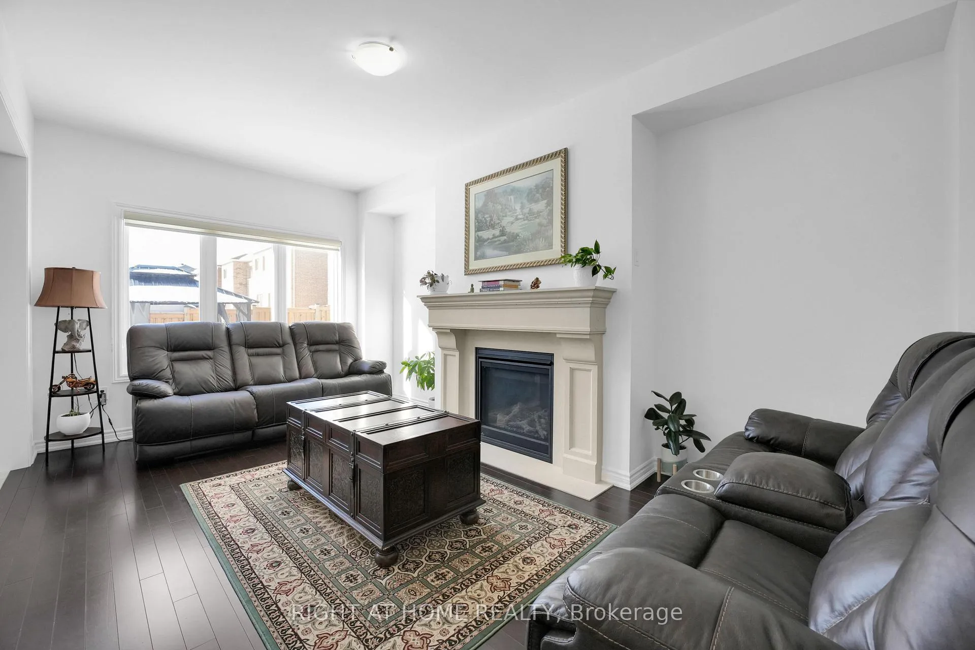 Photo 9 of 1322 Apollo Street, Oshawa, Eastdale — HOMEH