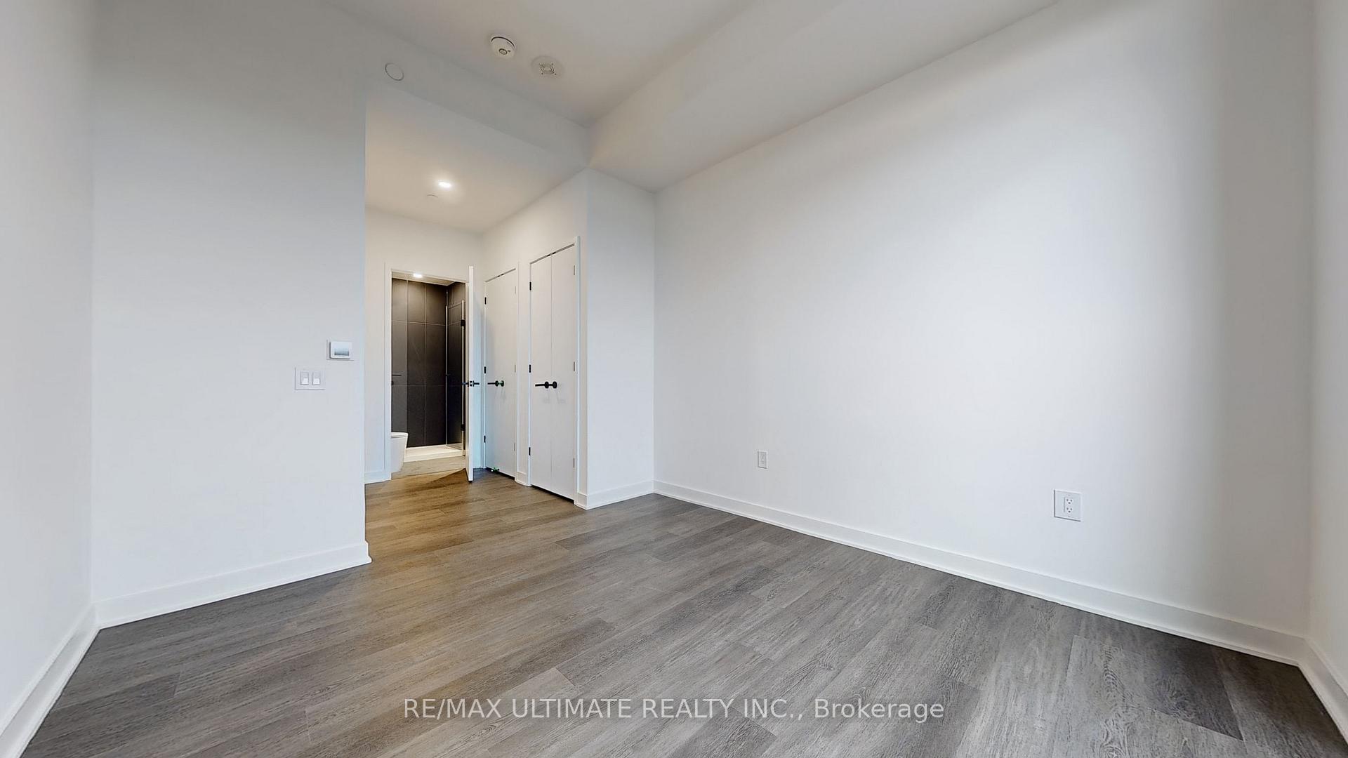 Photo 9 of Unit 4802, 55 Charles Street E, Toronto, Church-Yonge Corridor — HOMEH