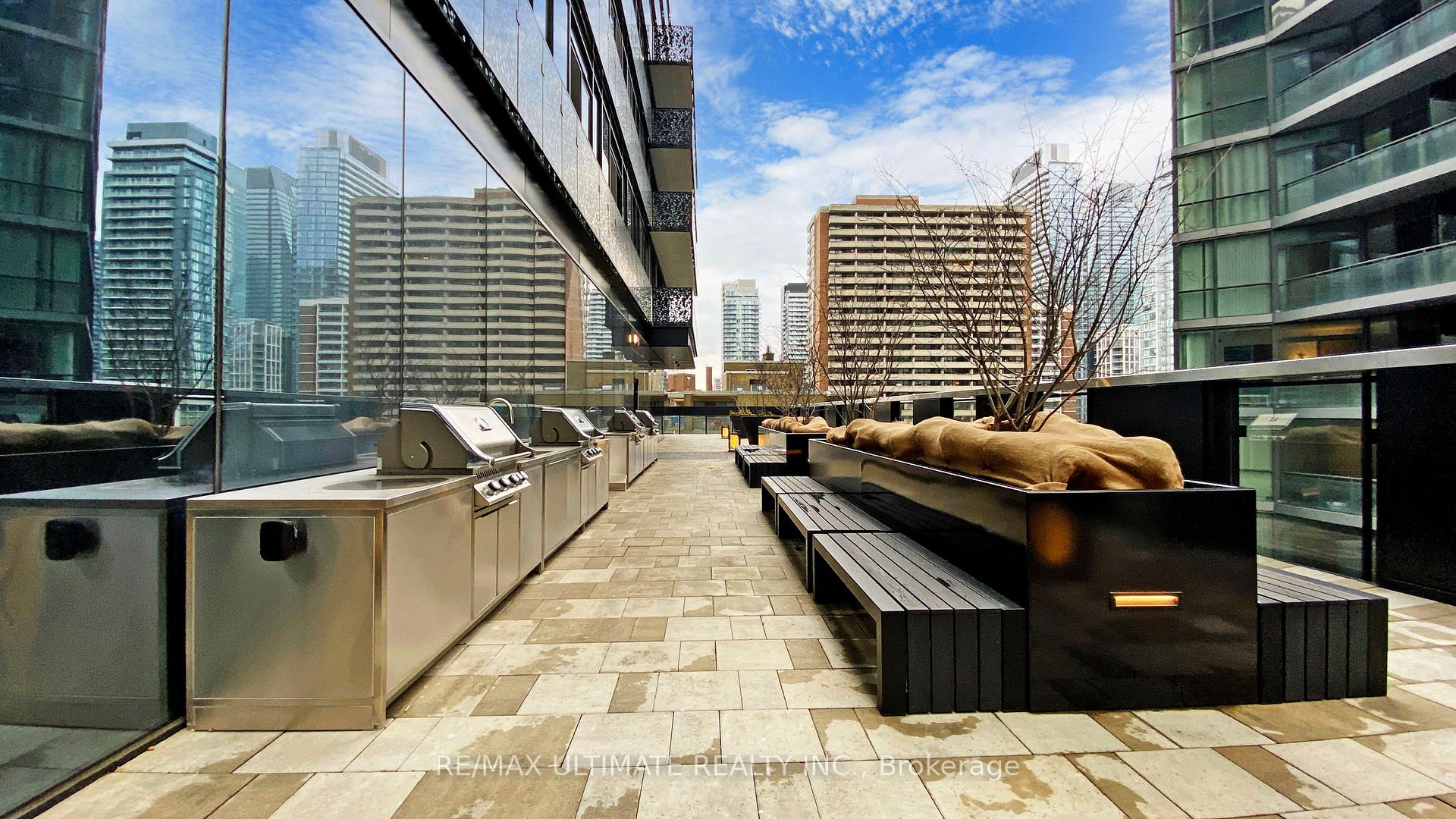 Photo 31 of Unit 4802, 55 Charles Street E, Toronto, Church-Yonge Corridor — HOMEH