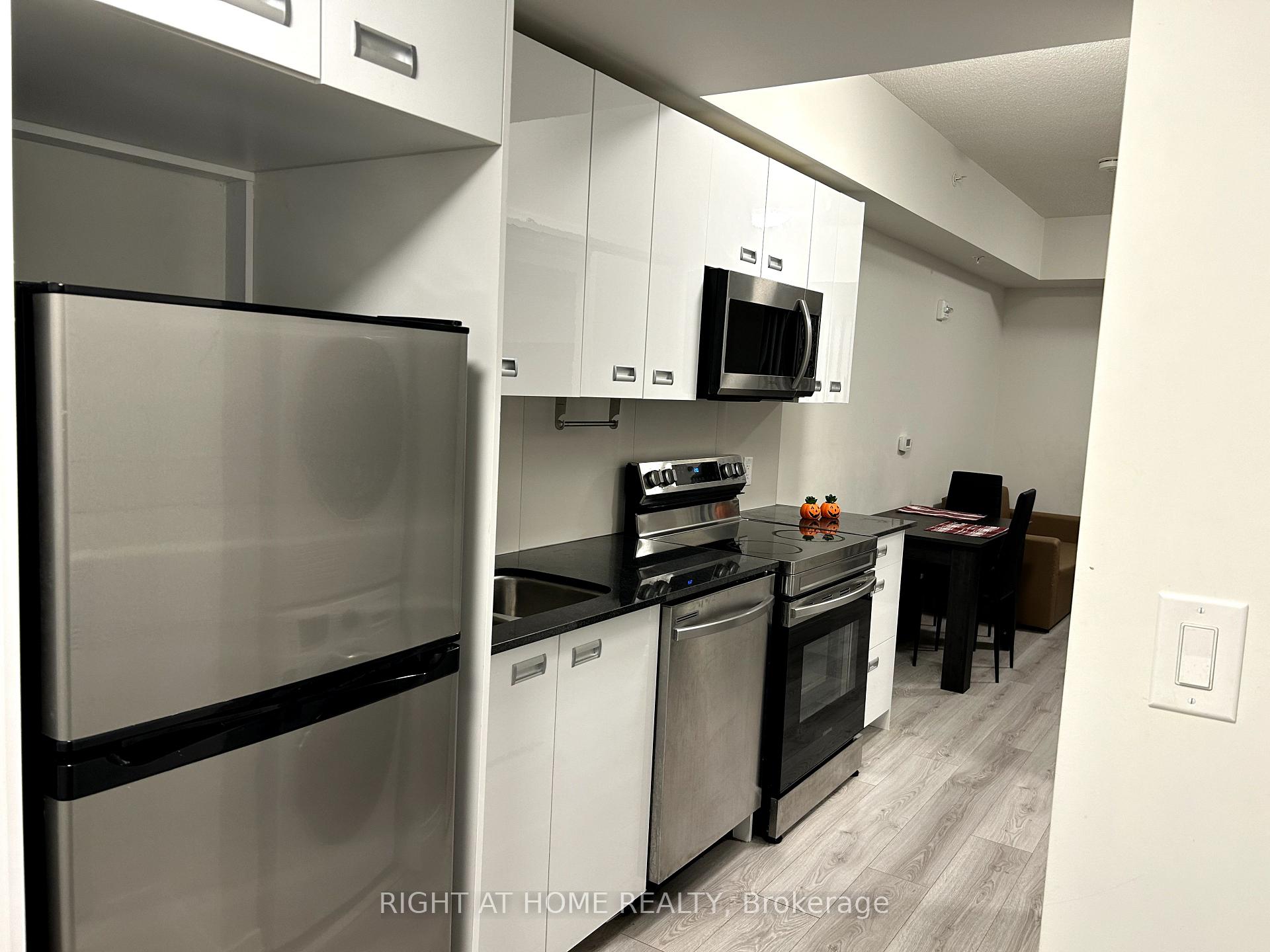 Photo 4 of Unit 509, 652 Princess Street S, Kingston, Central City East — HOMEH