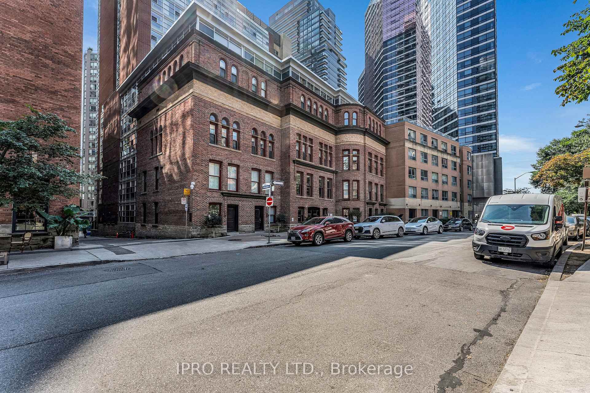 Front of Unit 505, 11 St Joseph Street