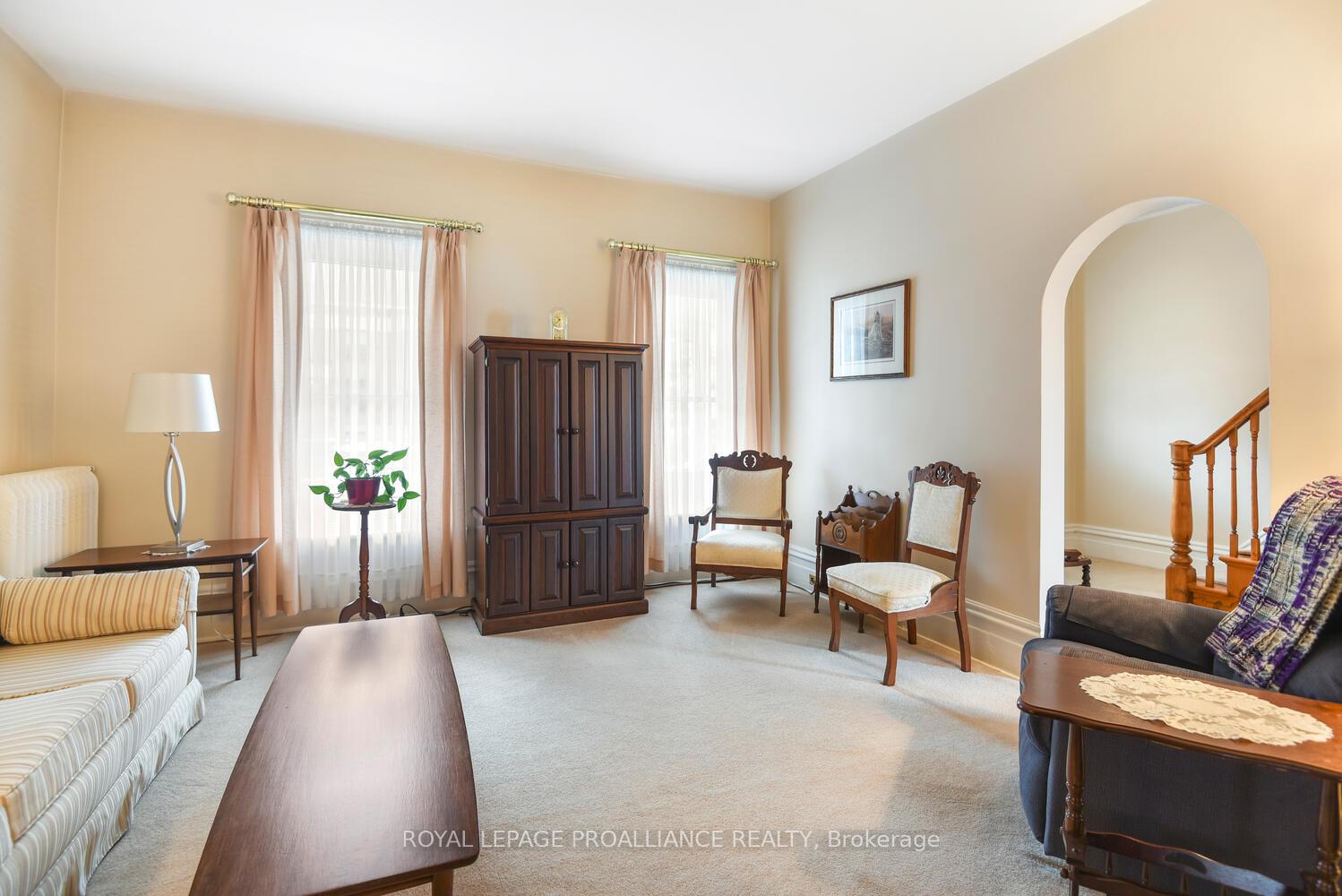 Photo 6 of 250 King Street E, Brockville — HOMEH