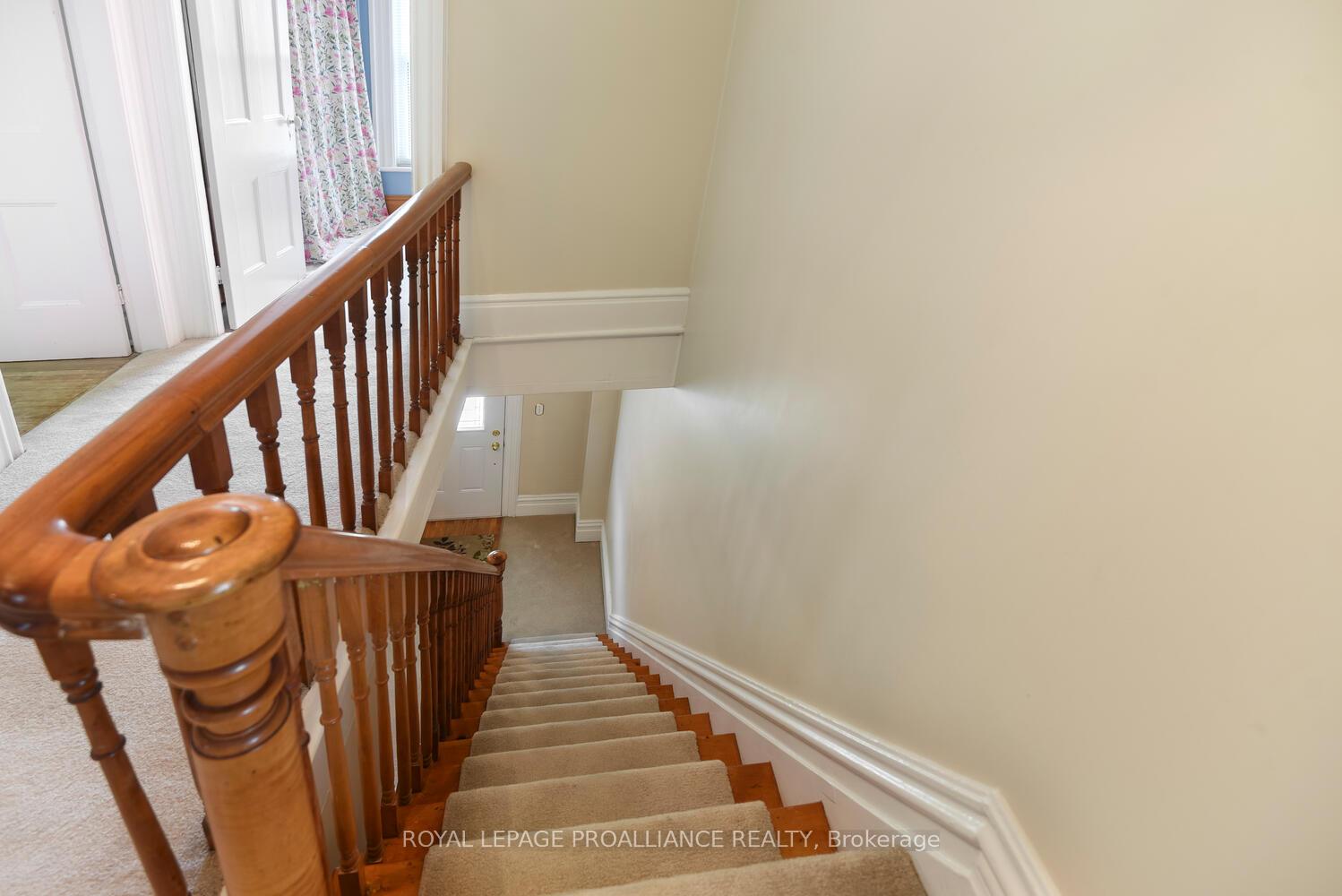 Photo 21 of 250 King Street E, Brockville — HOMEH