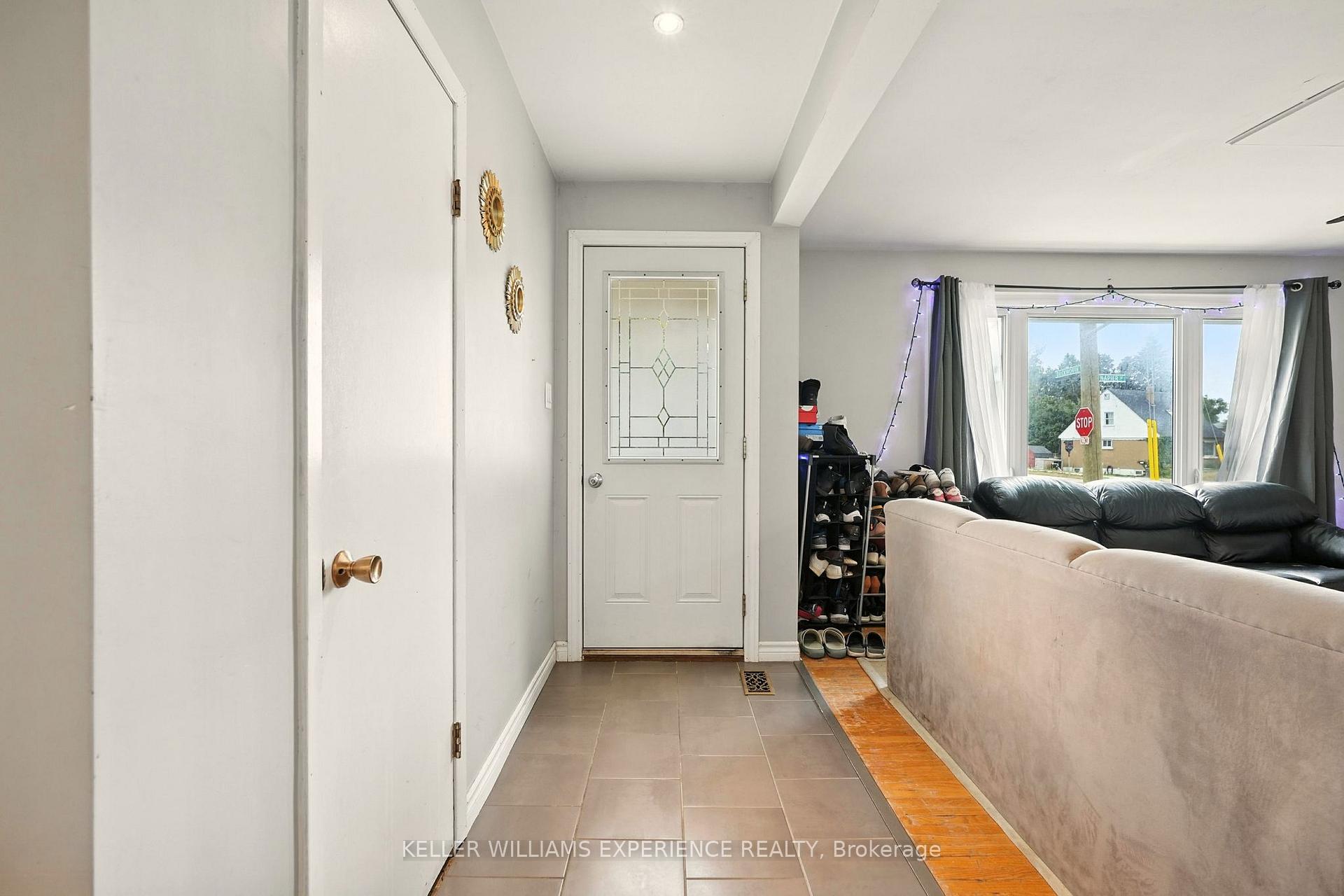 Photo 4 of 4 Napier Street, Barrie, Codrington — HOMEH