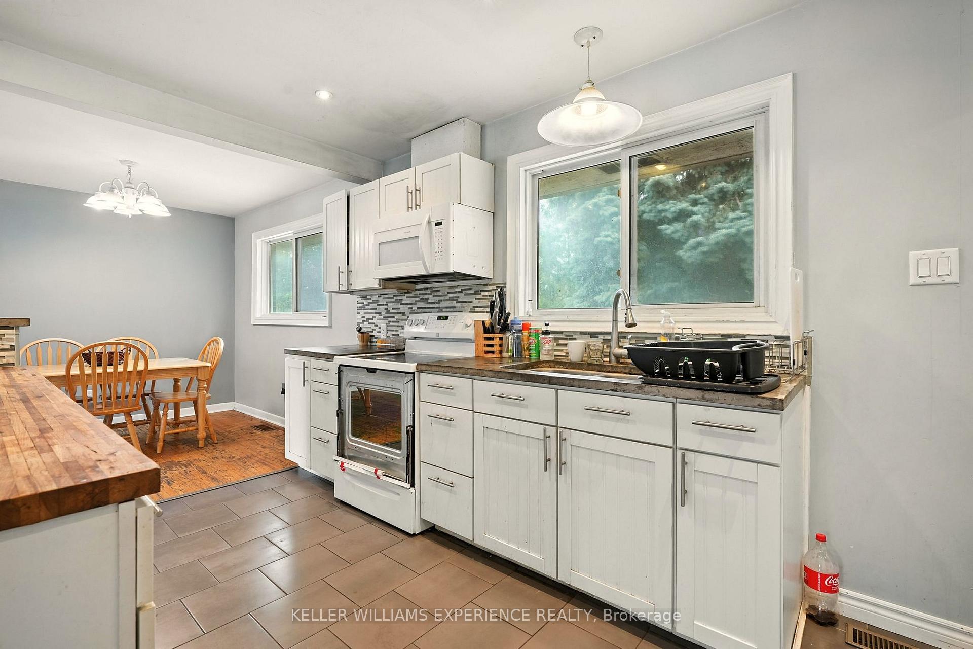 Photo 12 of 4 Napier Street, Barrie, Codrington — HOMEH