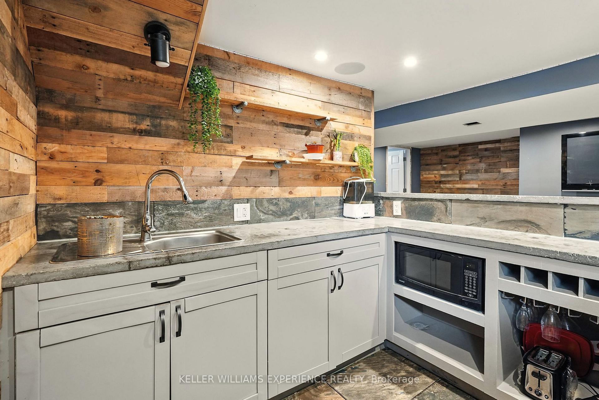 Photo 24 of 4 Napier Street, Barrie, Codrington — HOMEH