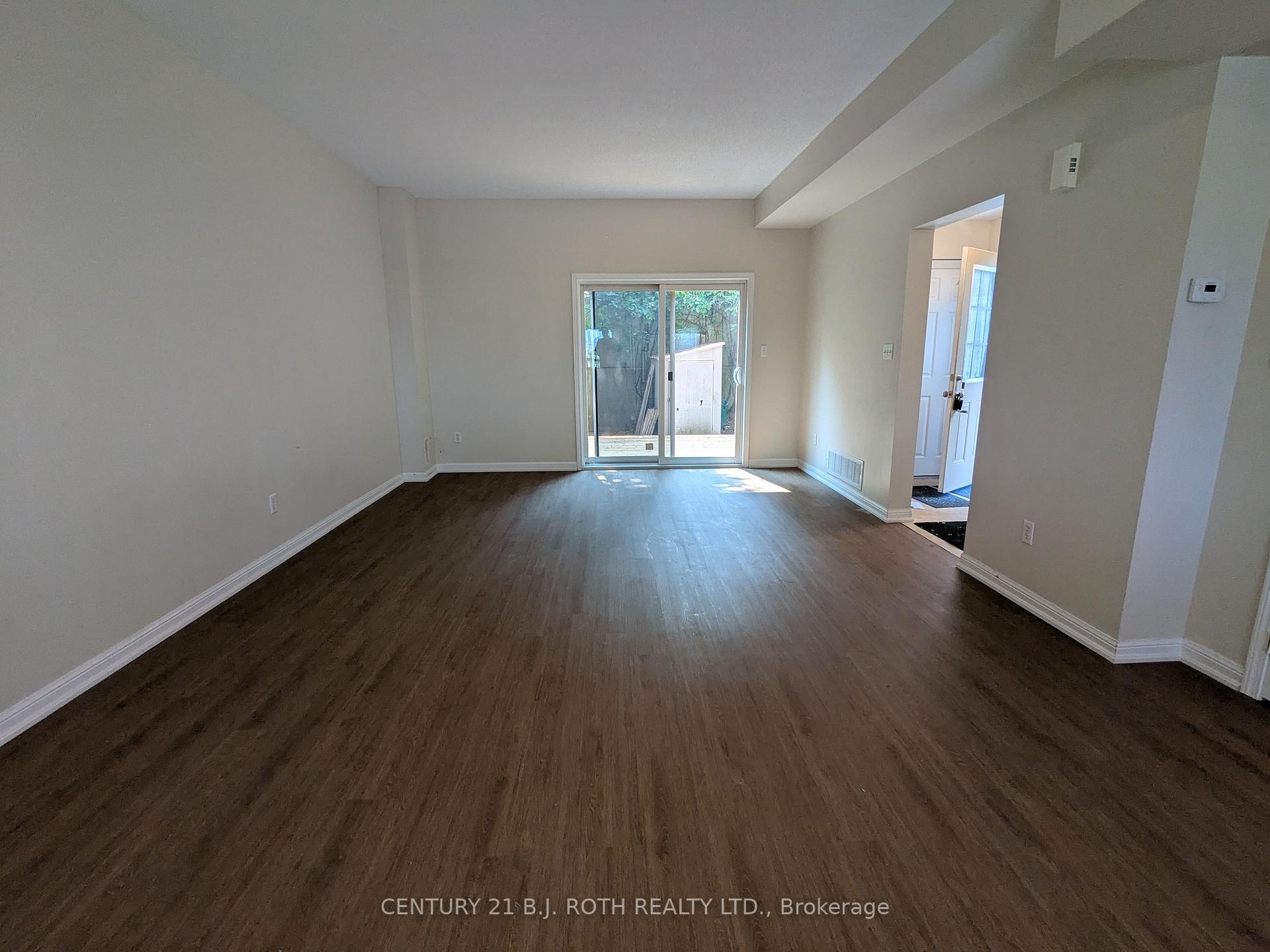 Photo 2 of Unit 2, 175 Stanley Street, Barrie, East Bayfield — HOMEH