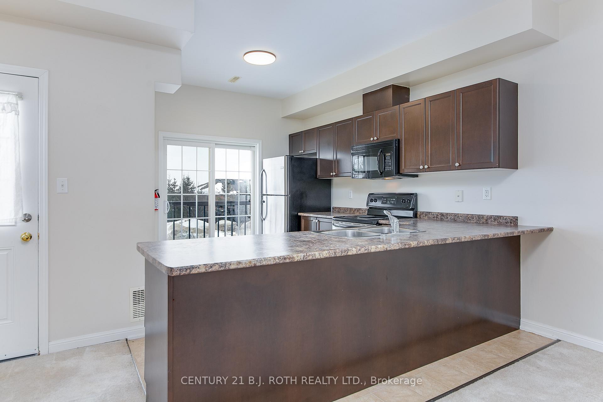 Photo 14 of Unit 2, 175 Stanley Street, Barrie, East Bayfield — HOMEH
