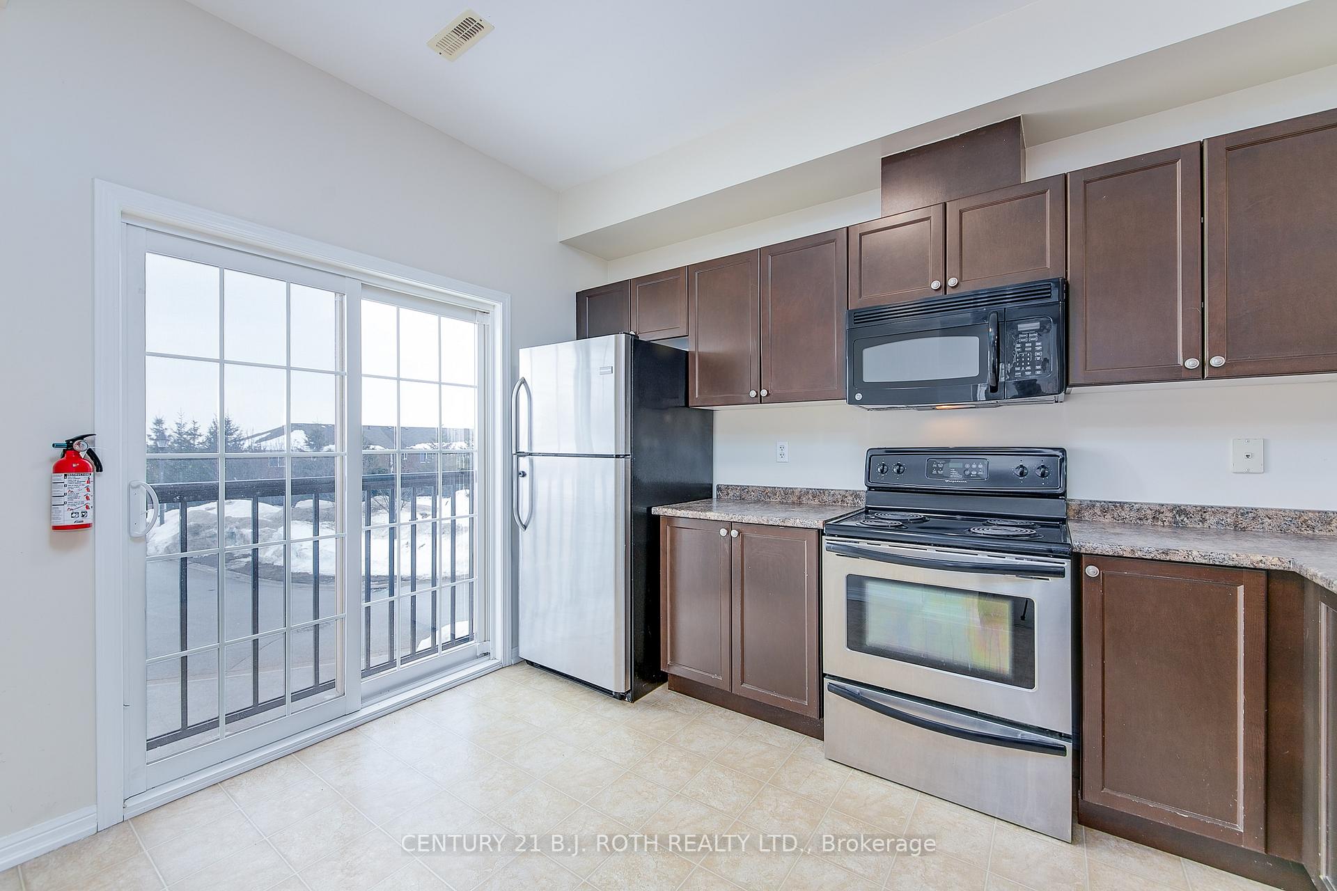 Photo 20 of Unit 2, 175 Stanley Street, Barrie, East Bayfield — HOMEH
