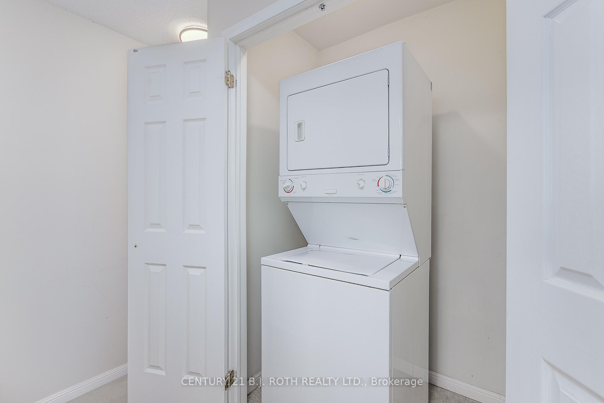 Photo 17 of Unit 2, 175 Stanley Street, Barrie, East Bayfield — HOMEH