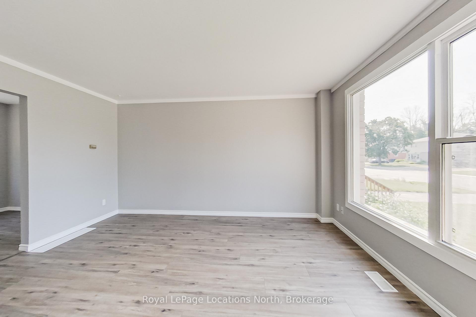 Photo 7 of 510 Tenth Street, Collingwood — HOMEH