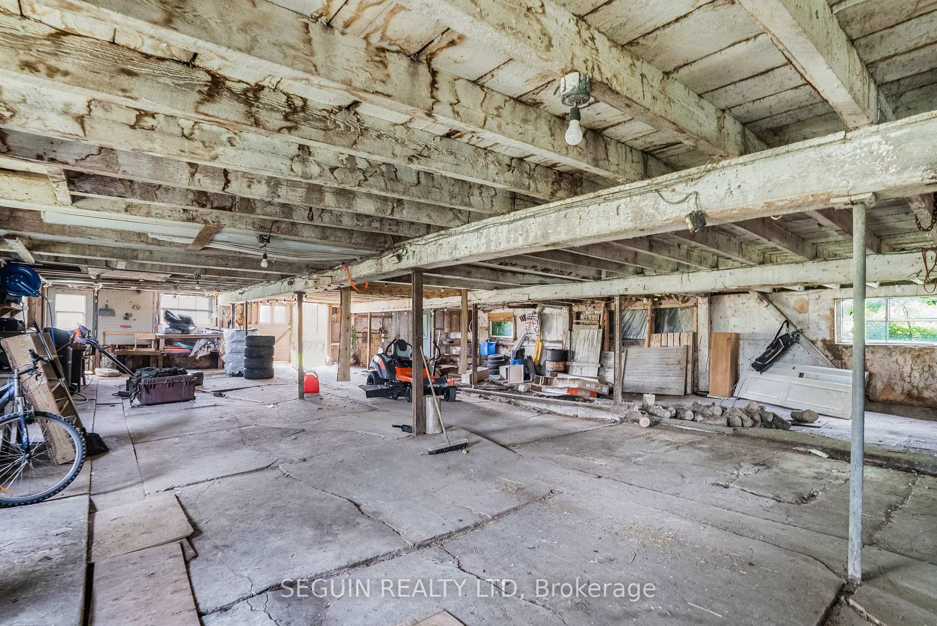 Photo 10 of 461 Greenlane Road, Champlain, Champlain Twp — HOMEH