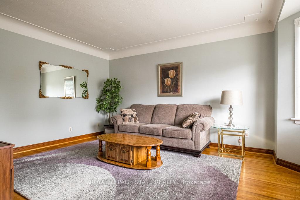 Photo 4 of 360 East 34th Street, Hamilton, Macassa — HOMEH