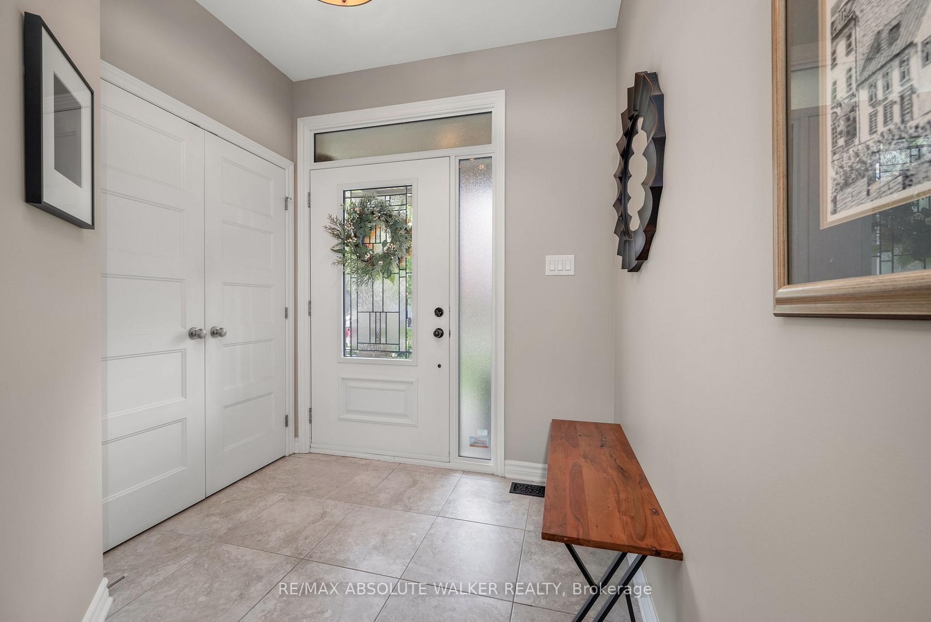 Photo 2 of 643 Rockrose Way, Ottawa, Blossom Park/Kemp Park/Findlay Creek — HOMEH